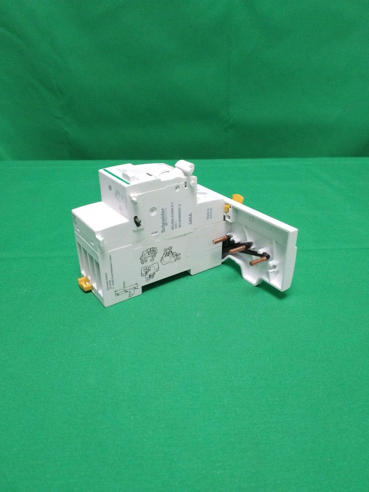 Schneider-Electric A9Y64340 A9Y64340 IDT40 - 3P 40A 30MA TYPE A SI