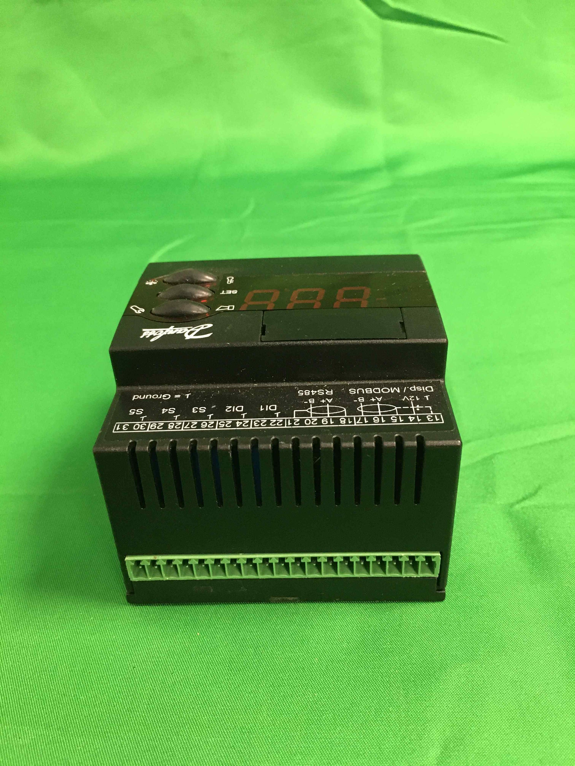 DANFOSS ADAP-KOOL ADAPKOOL EKC 302D NO: 084B4164