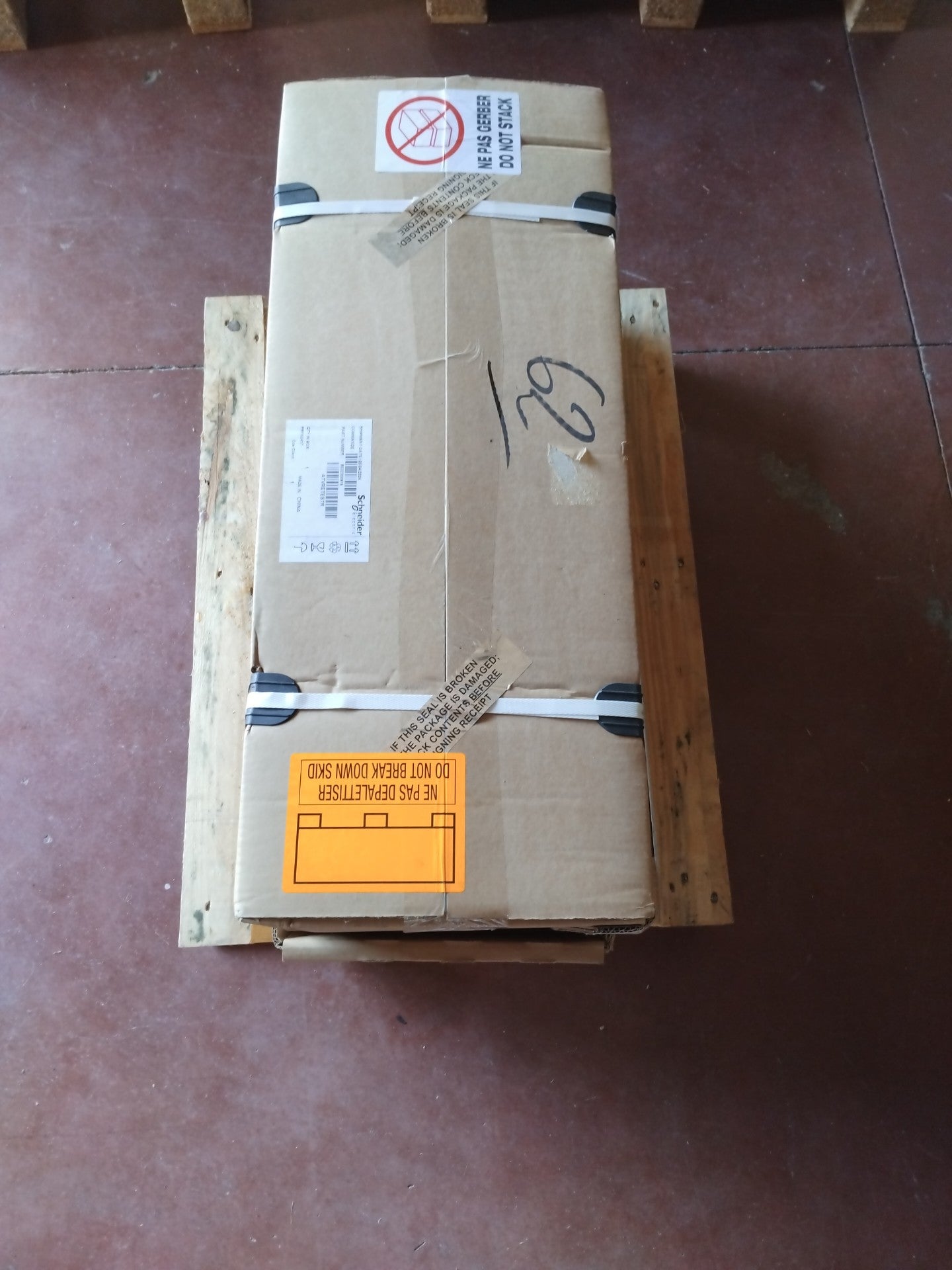 Schneider-Electric ATV650D11N4 ATV650D11N4