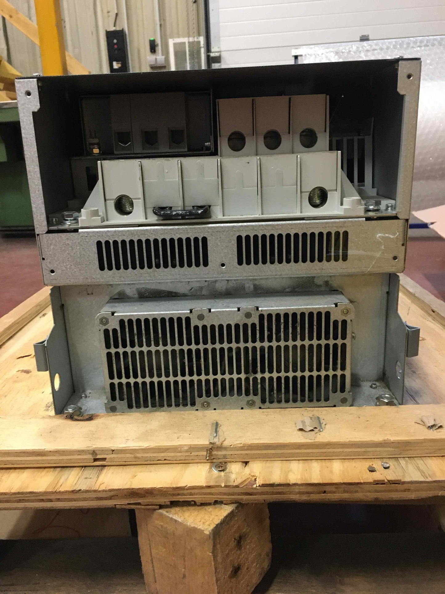 Schneider-Electric ATV71HD75Y ATV71HD75Y