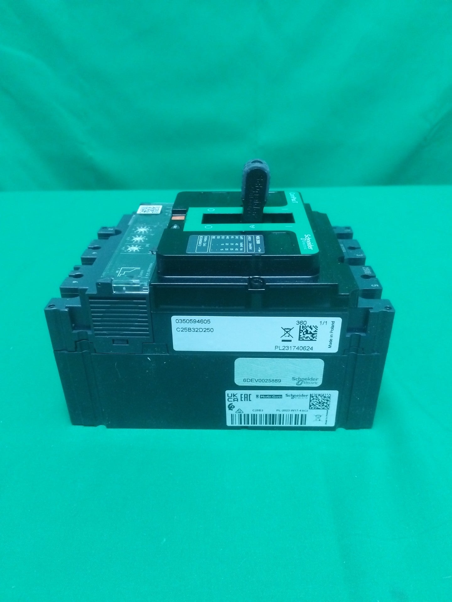 Schneider-Electric C25B32D250 C25B32D250