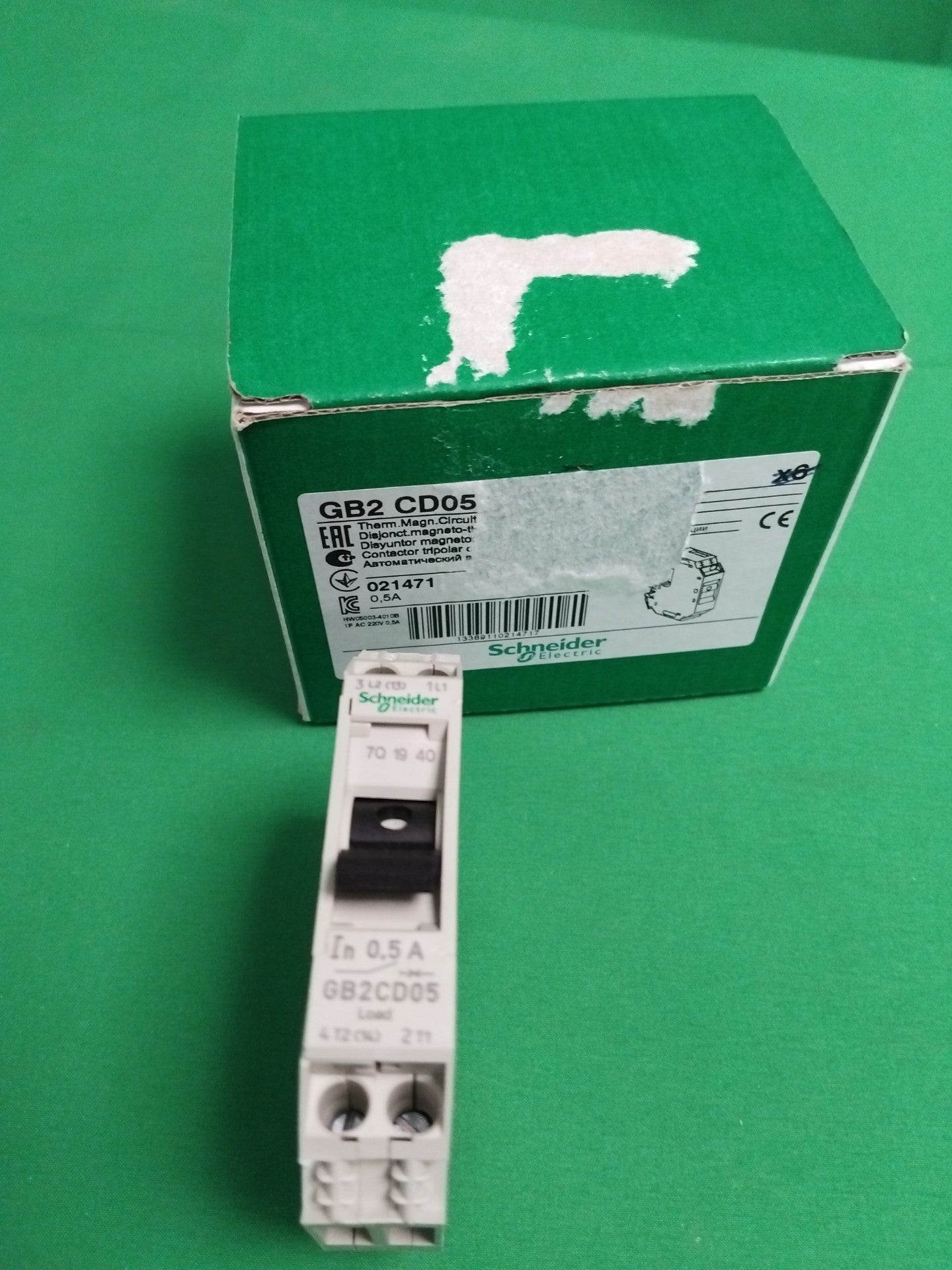 Schneider-Electric GB2 CD05 GB2CD05 Box of 5 units