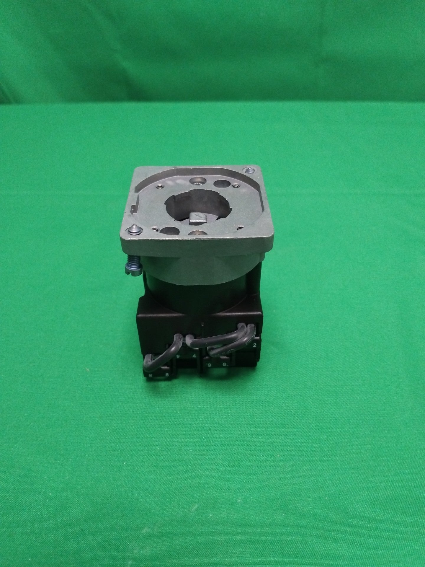 Schneider-Electric K1D004NX K1D004NX WITHOUT ORIGINAL PACKAGING