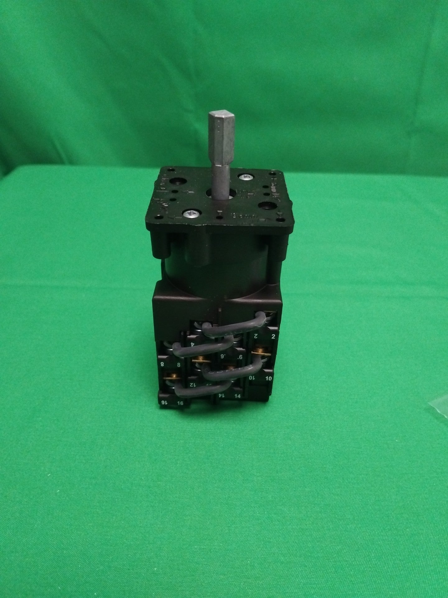 9559