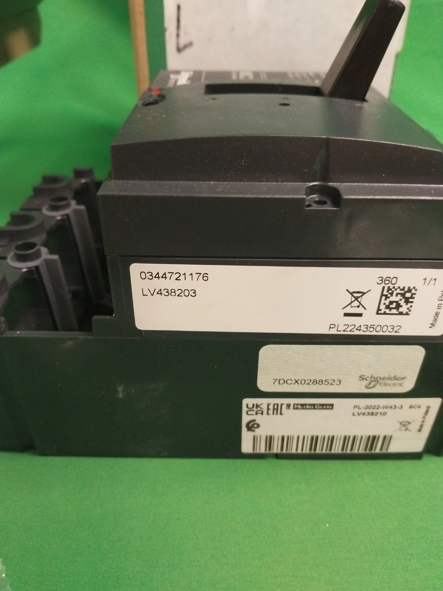 Schneider-Electric LV438203 LV438203