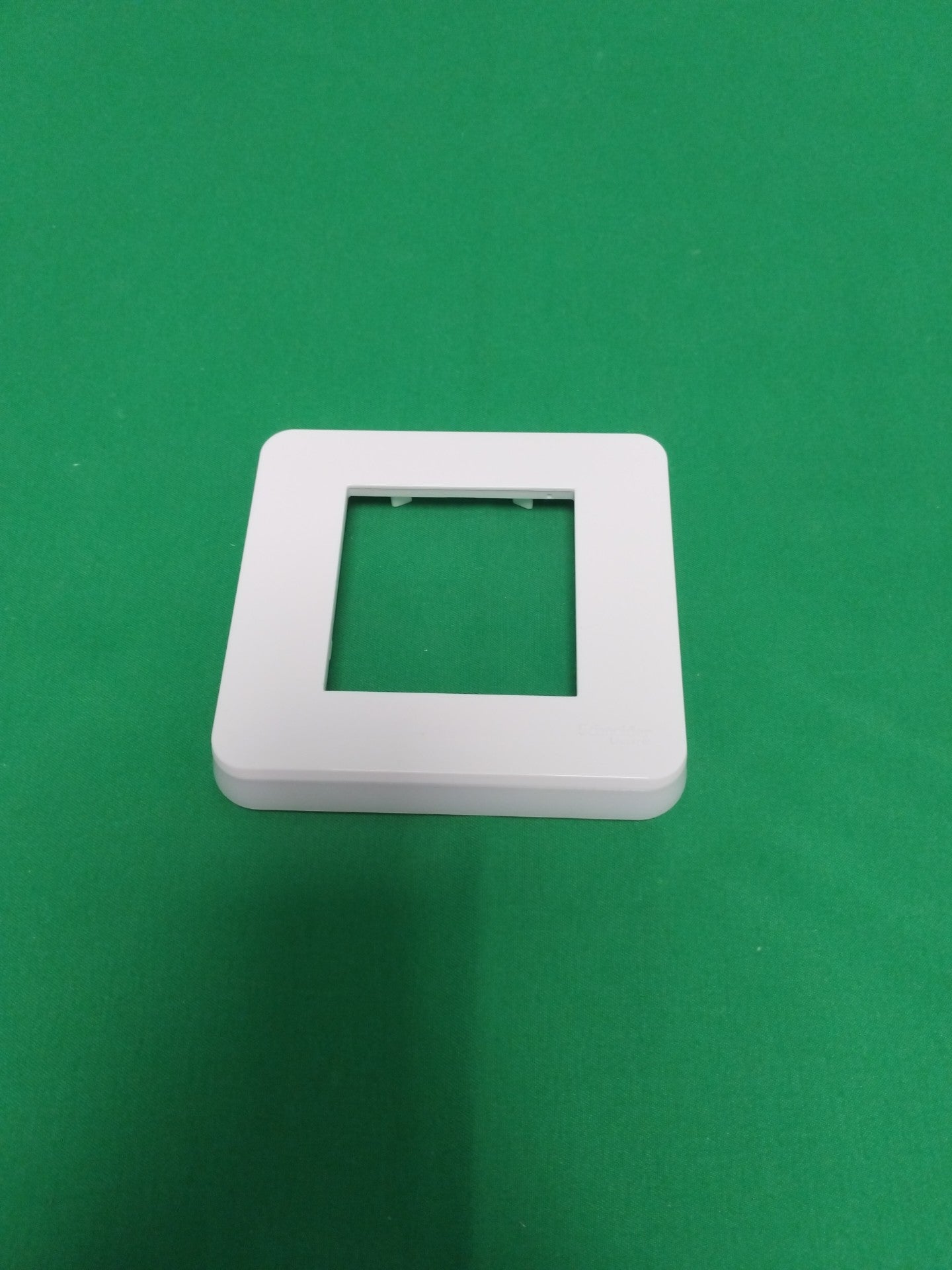 Schneider-Electric NU400218W NU400218W