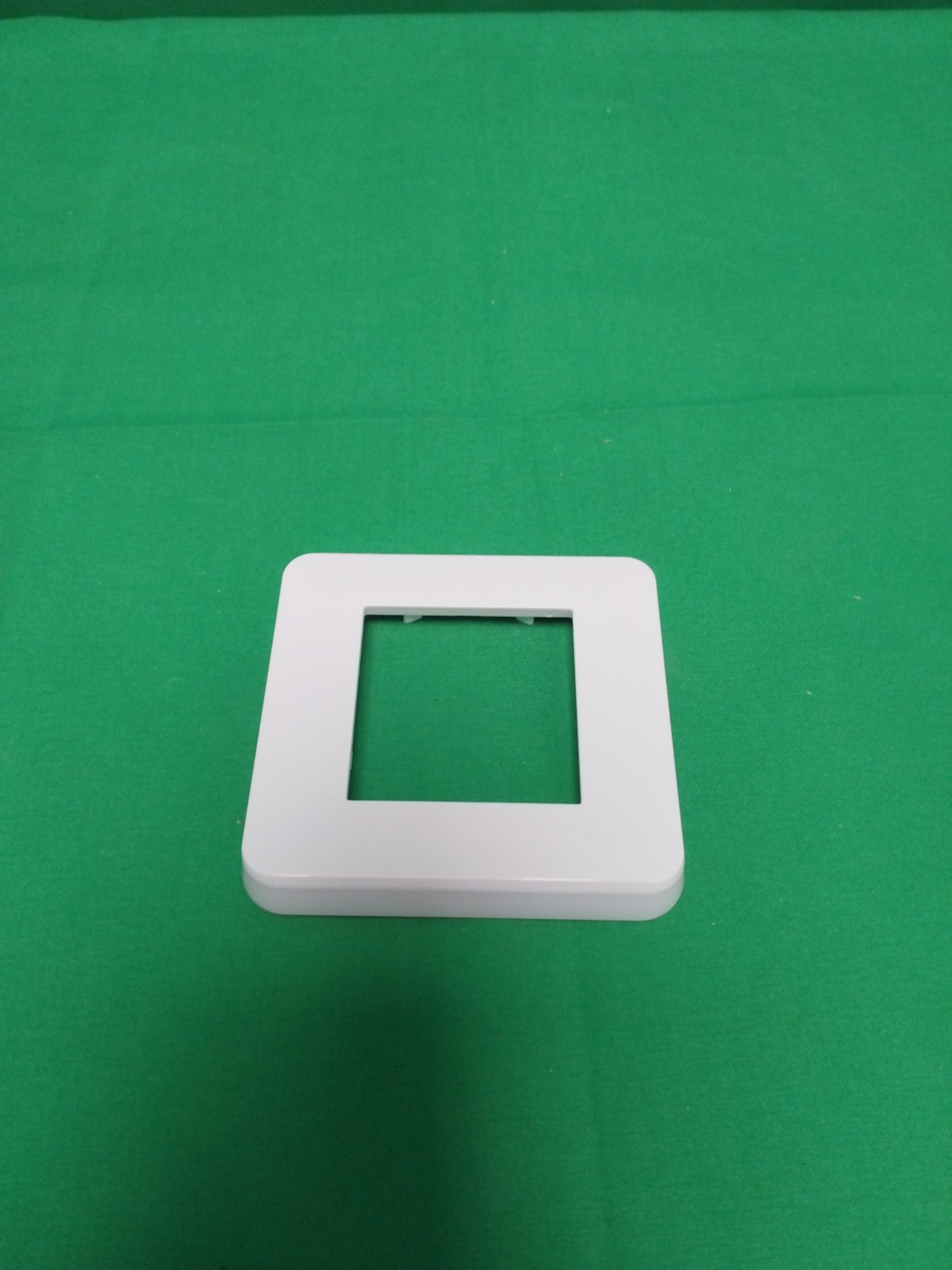 Schneider-Electric NU400218W NU400218W