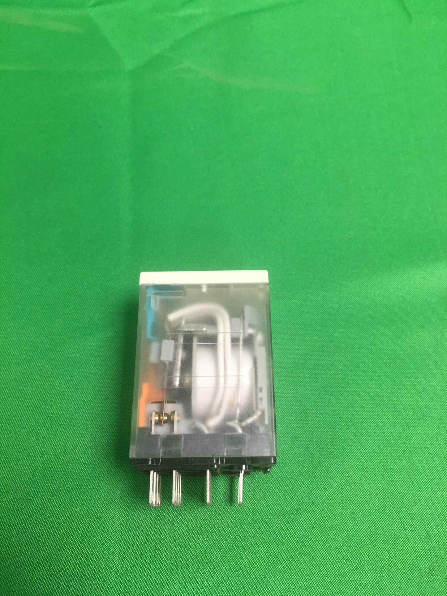 Schneider-Electric RXM4AB2BD RXM4AB2BD WITHOUT ORIGINAL PACKAGING 8 UNITS