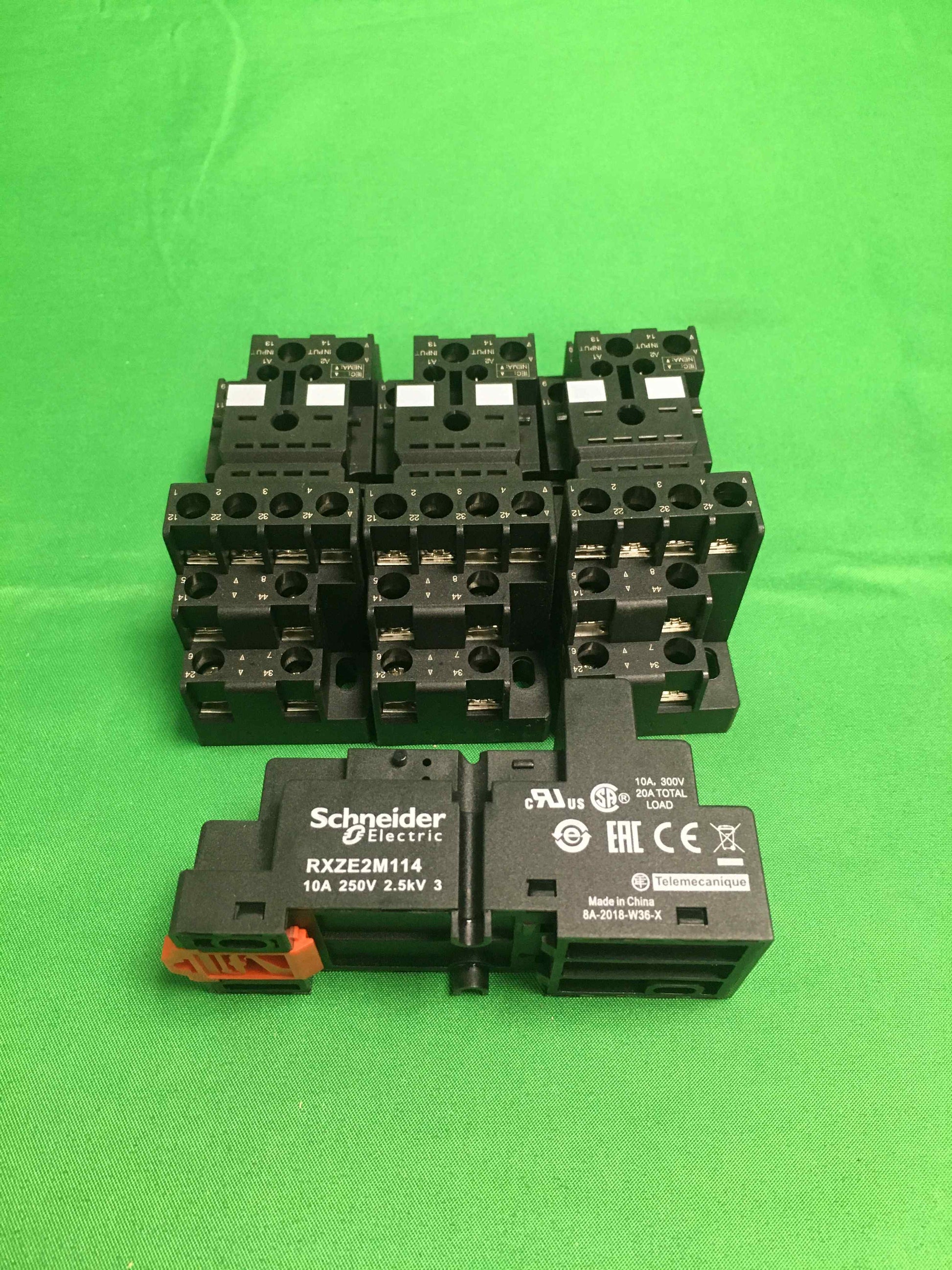 Schneider-Electric RXZE2M114 RXZE2M114 4 UNITS