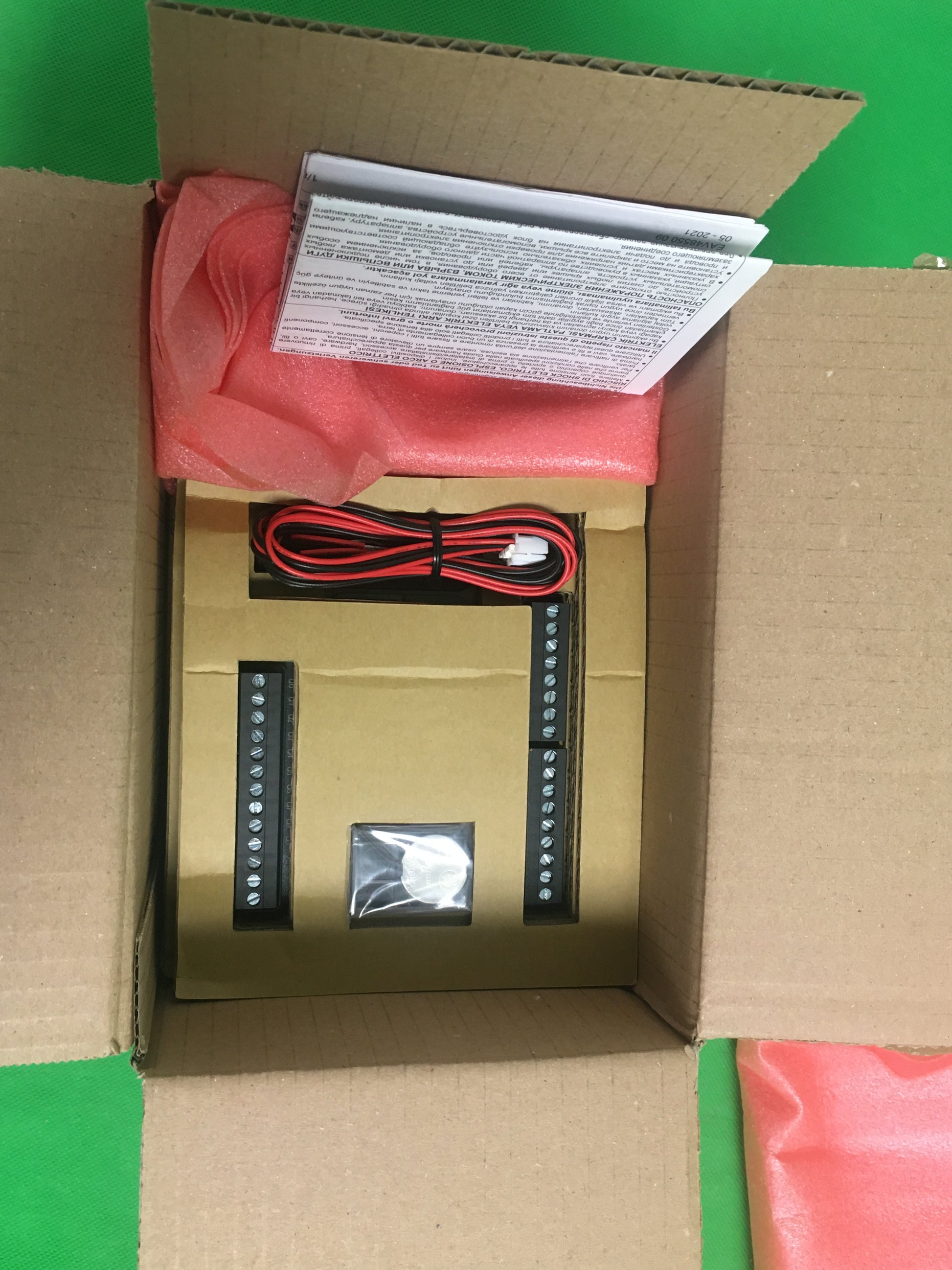 Schneider Electric-TM221CE24T/TM221CE24T