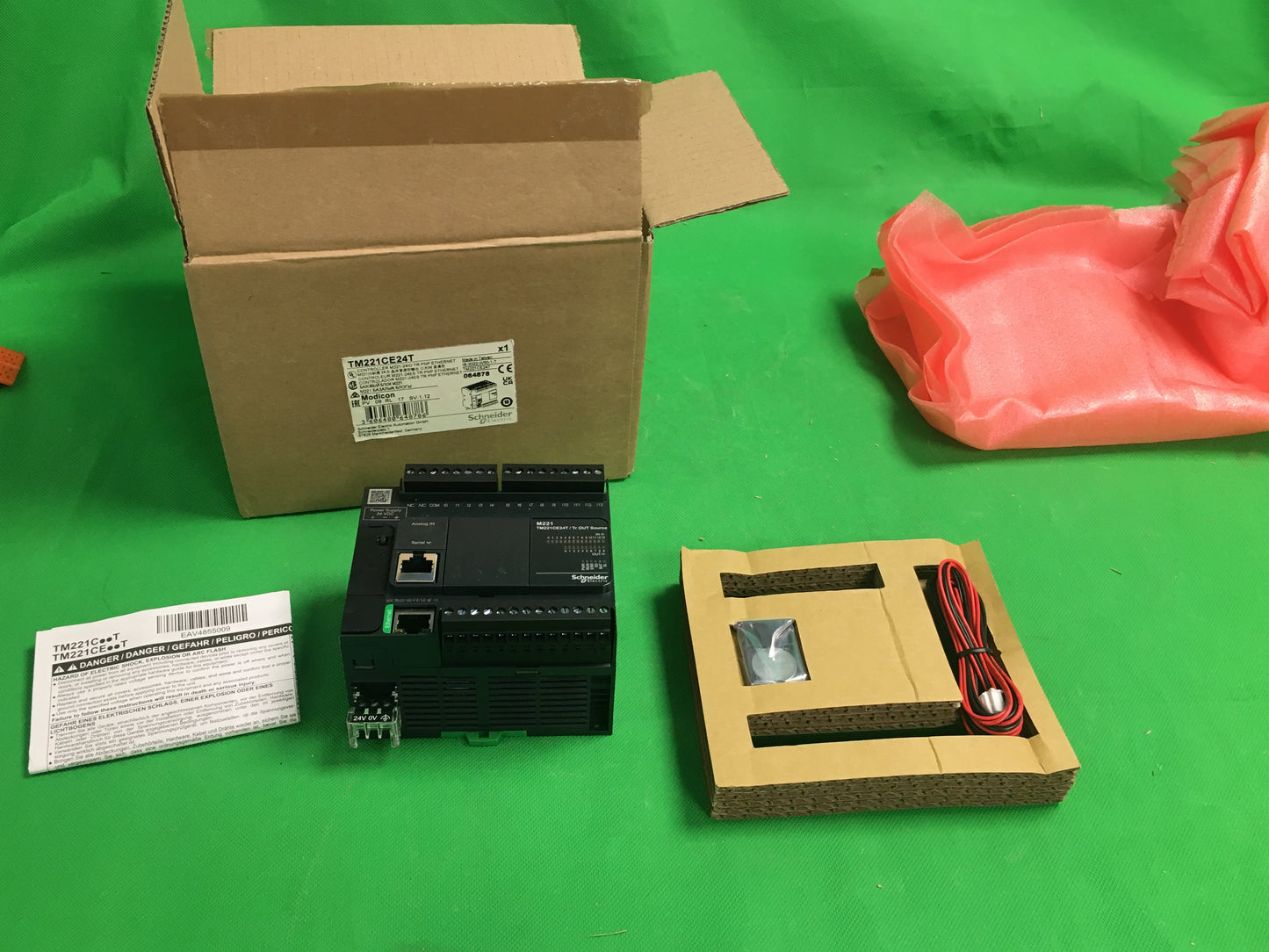 Schneider Electric-TM221CE24T/TM221CE24T