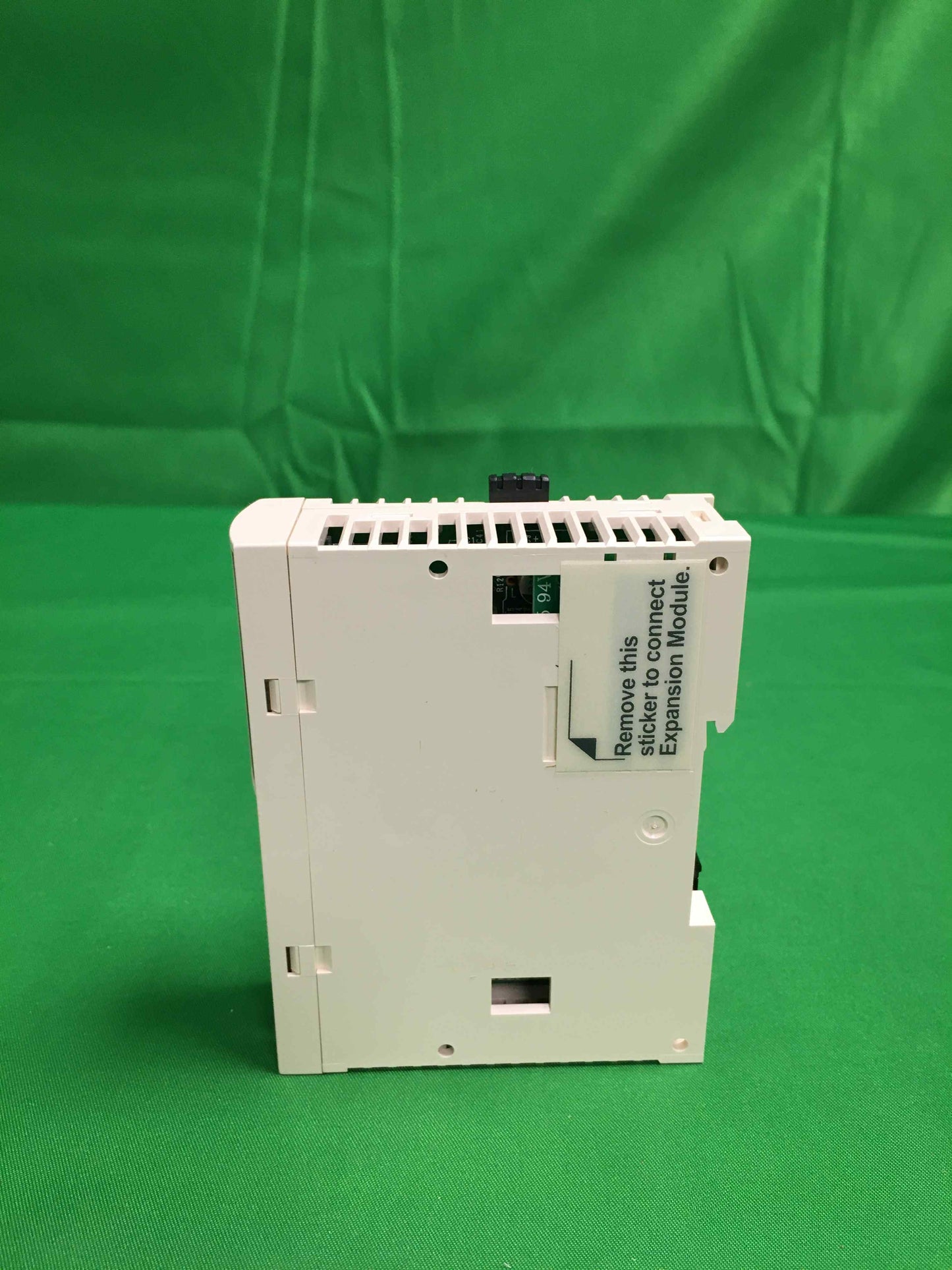 8443