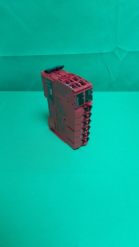 13601