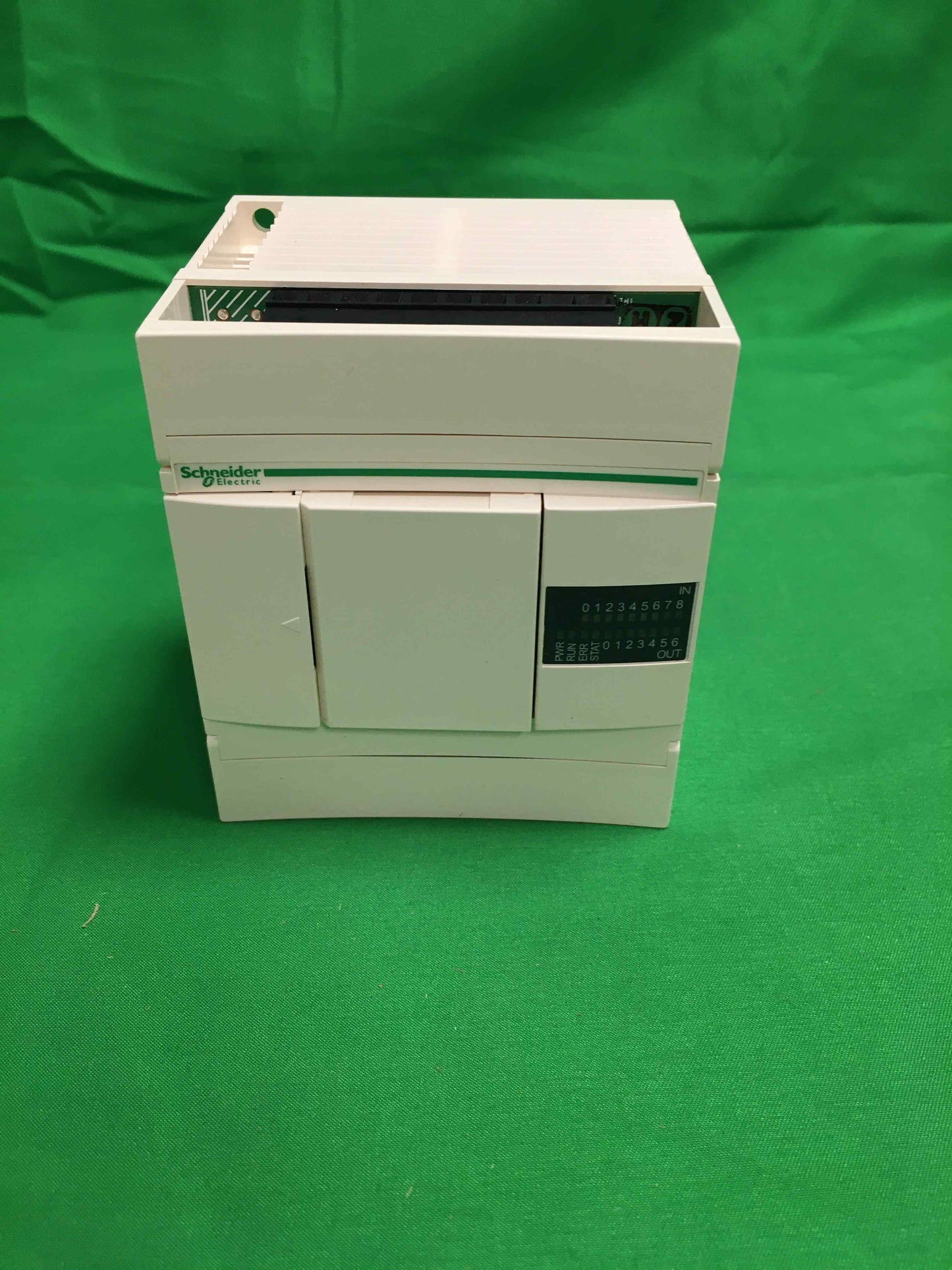 SCHNEIDER ELECTRIC TWDLCDA16DRF TWDLCDA16DRF ( 18 months warranty )