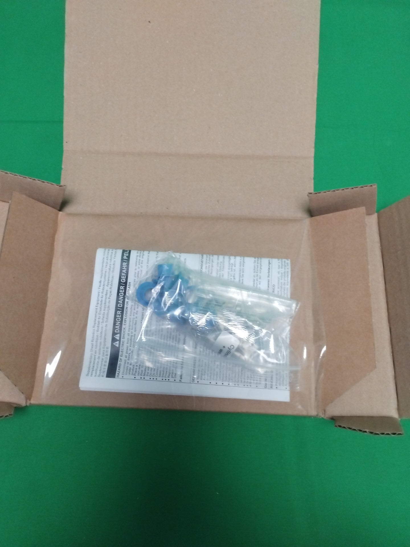 Schneider-Electric VRKPXYYYYY00040 VRKPXYYYYY00040