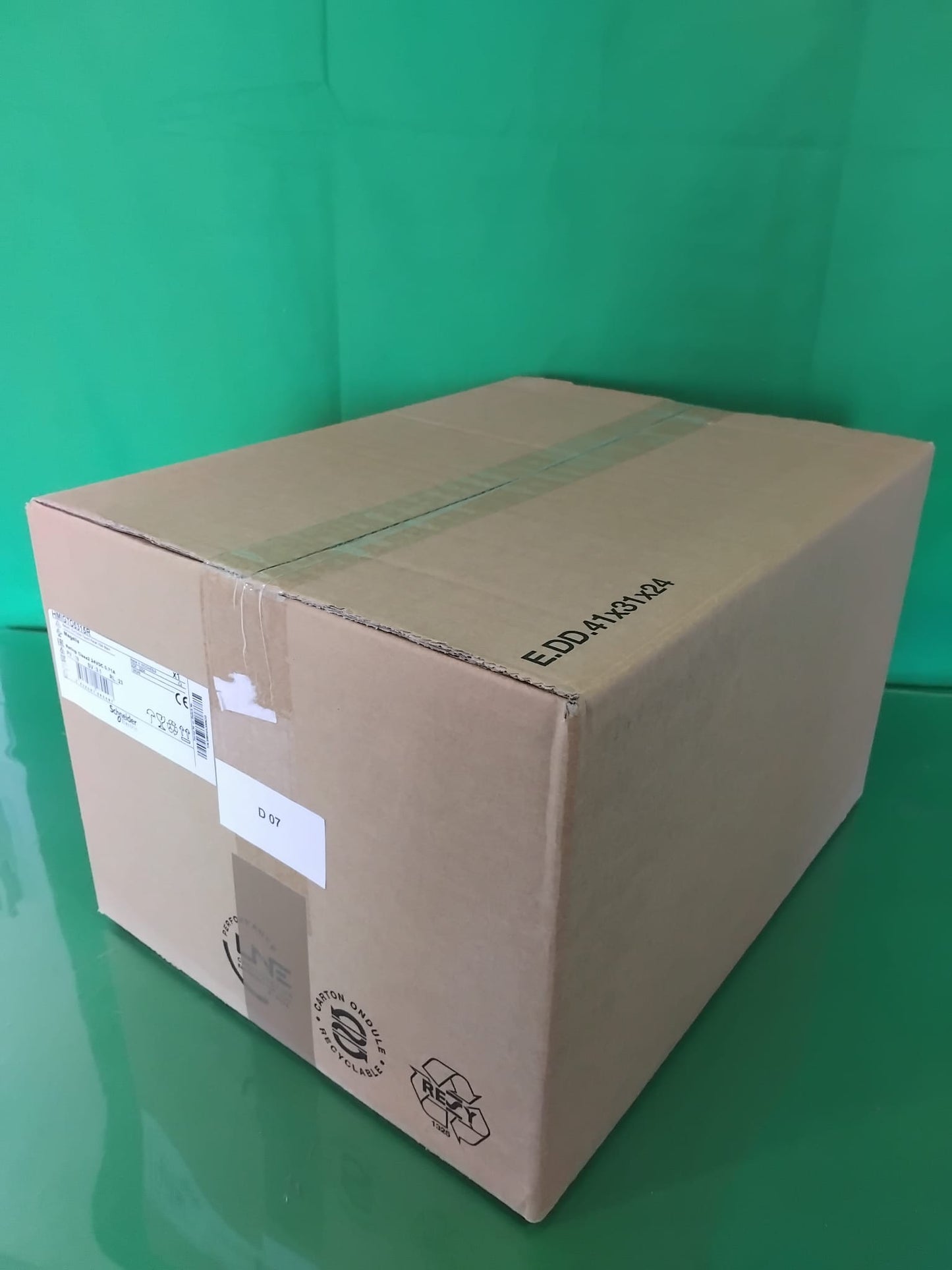 Schneider Electric-HMIGTO5315/HMIGTO5315R