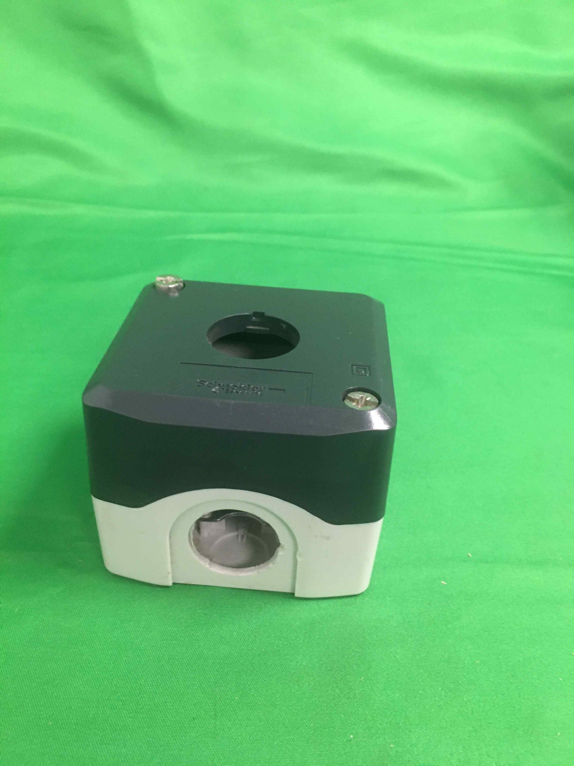 Schneider-Electric XAL D102 USED XALD102
