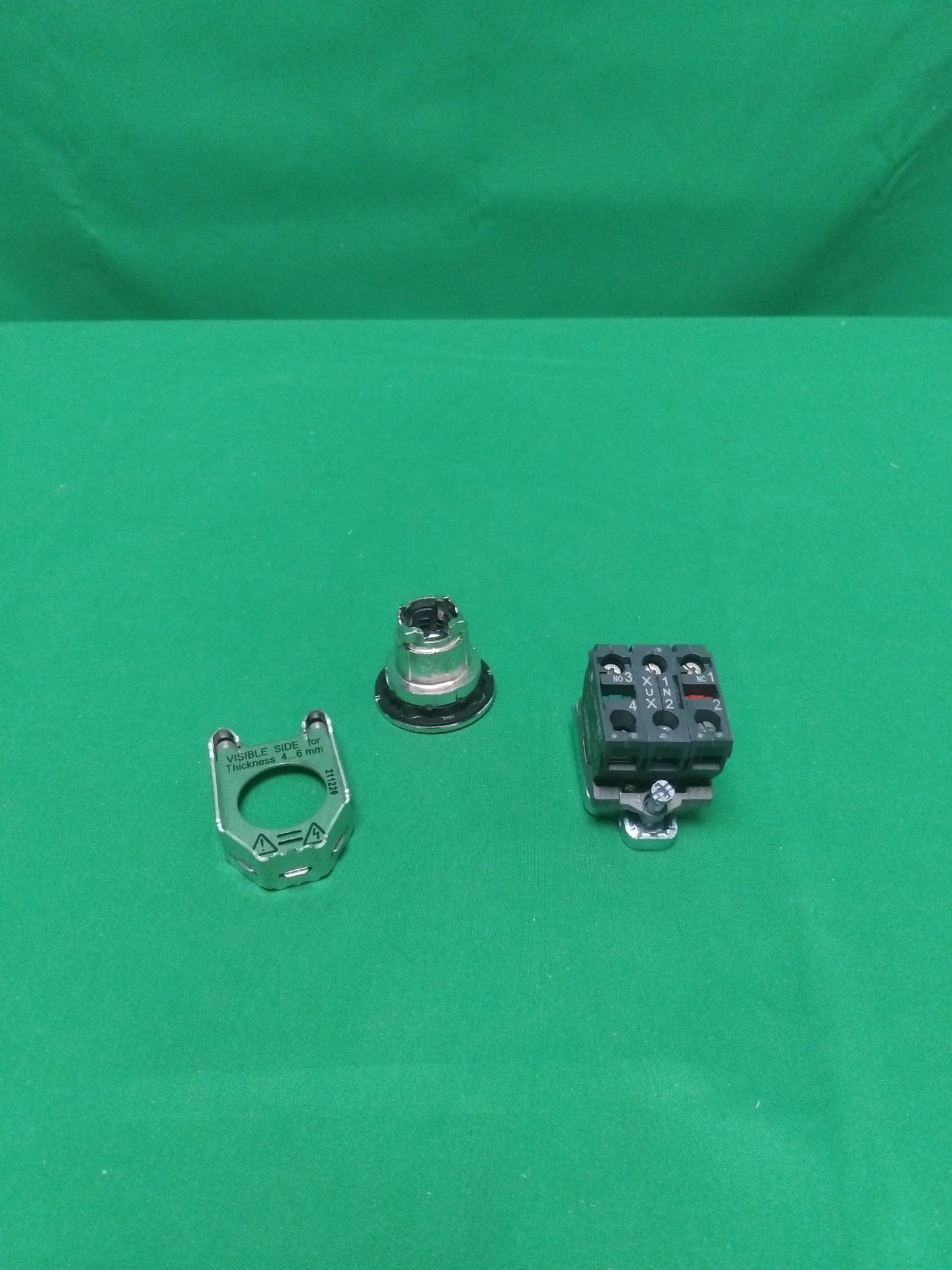 Schneider-Electric XB4FW35M5 XB4FW35M5