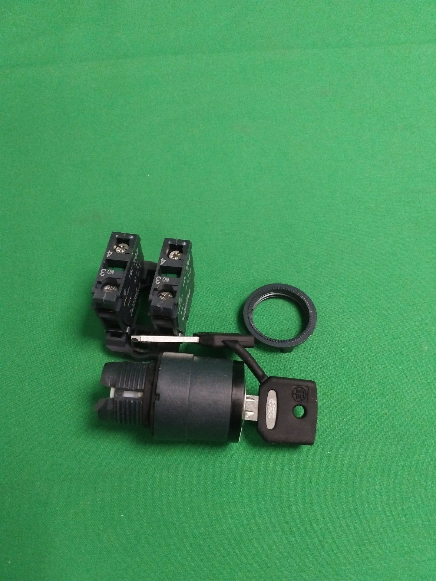 Schneider-Electric XB5 AG33 XB5AG33