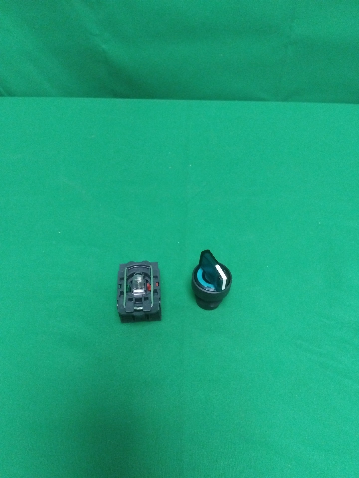 Schneider-Electric XB5 AK123B5 XB5AK123B5