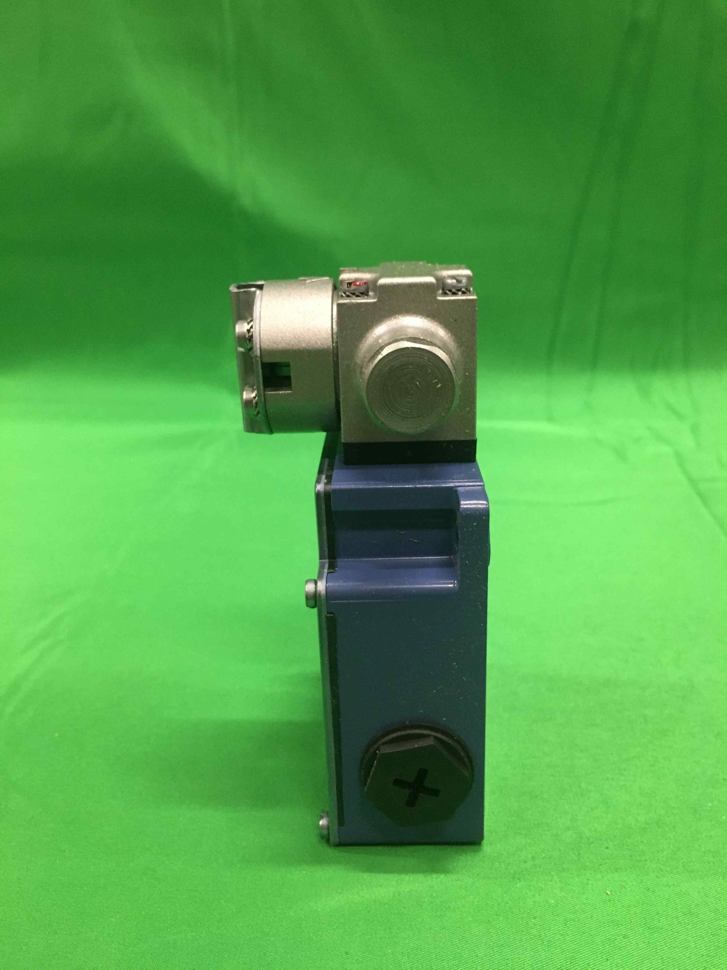 Telemecanique XCKMR54D1