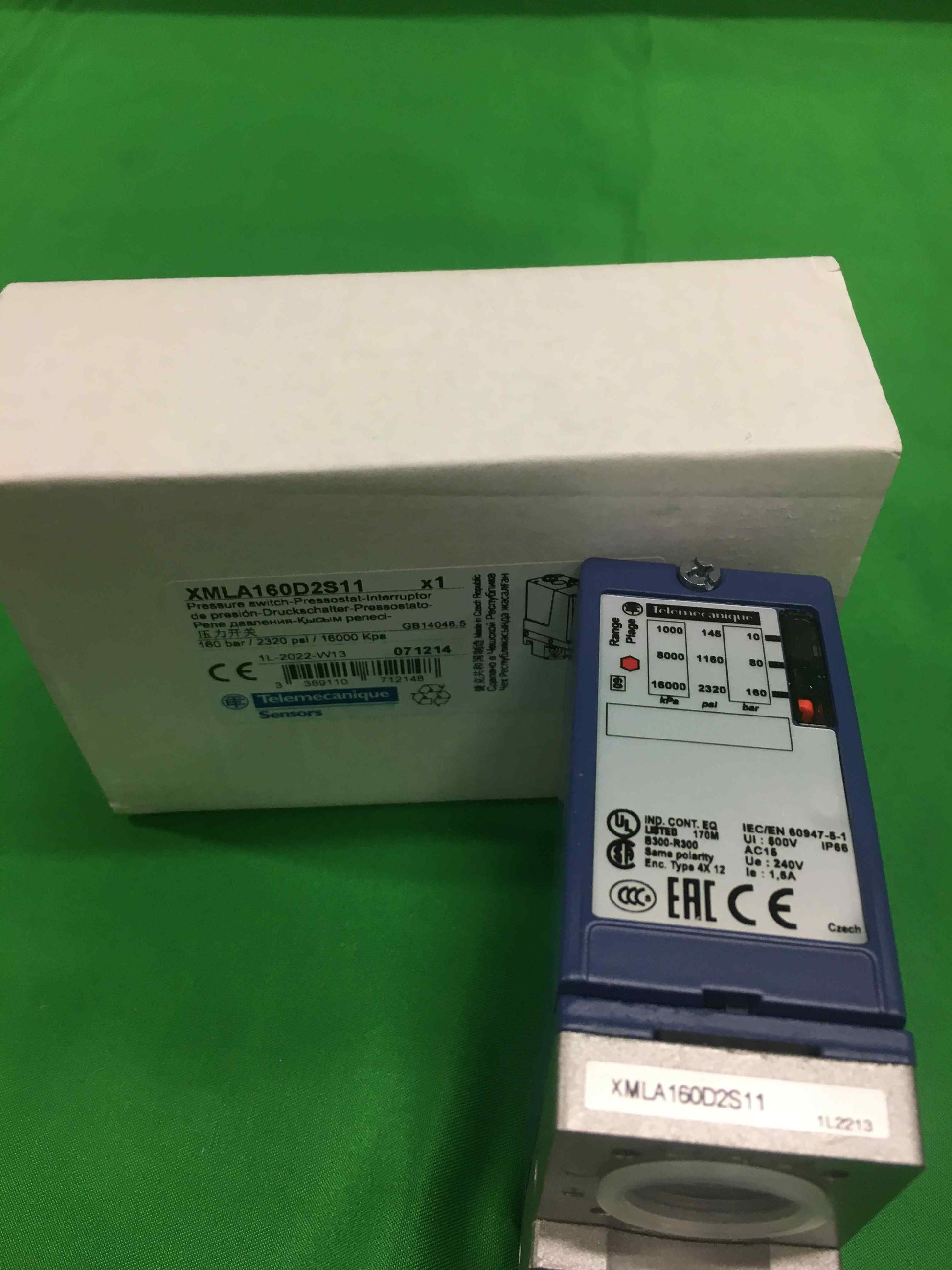 Telemecanique XMLA160D2S11