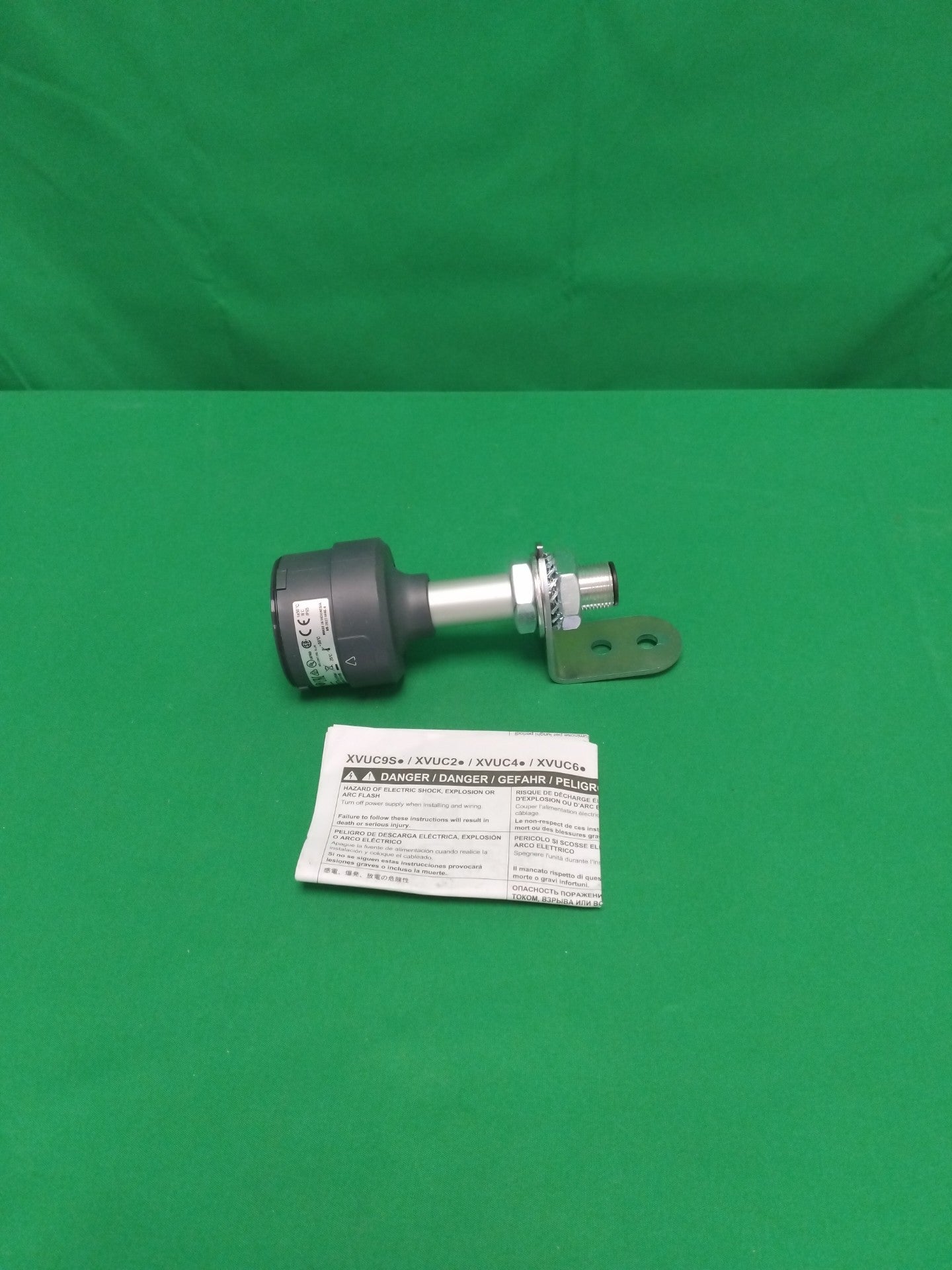 Schneider-Electric XVUZ100T XVUZ100T