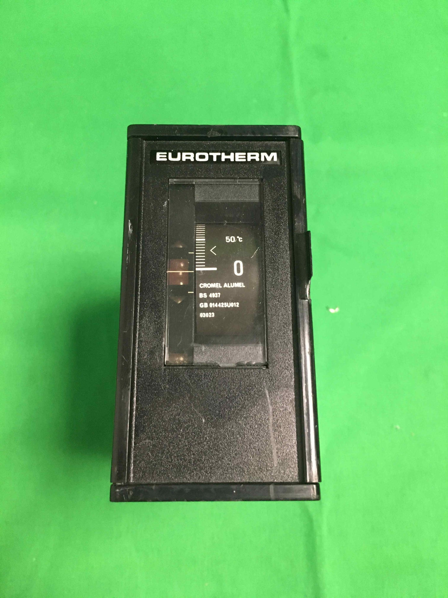 6652