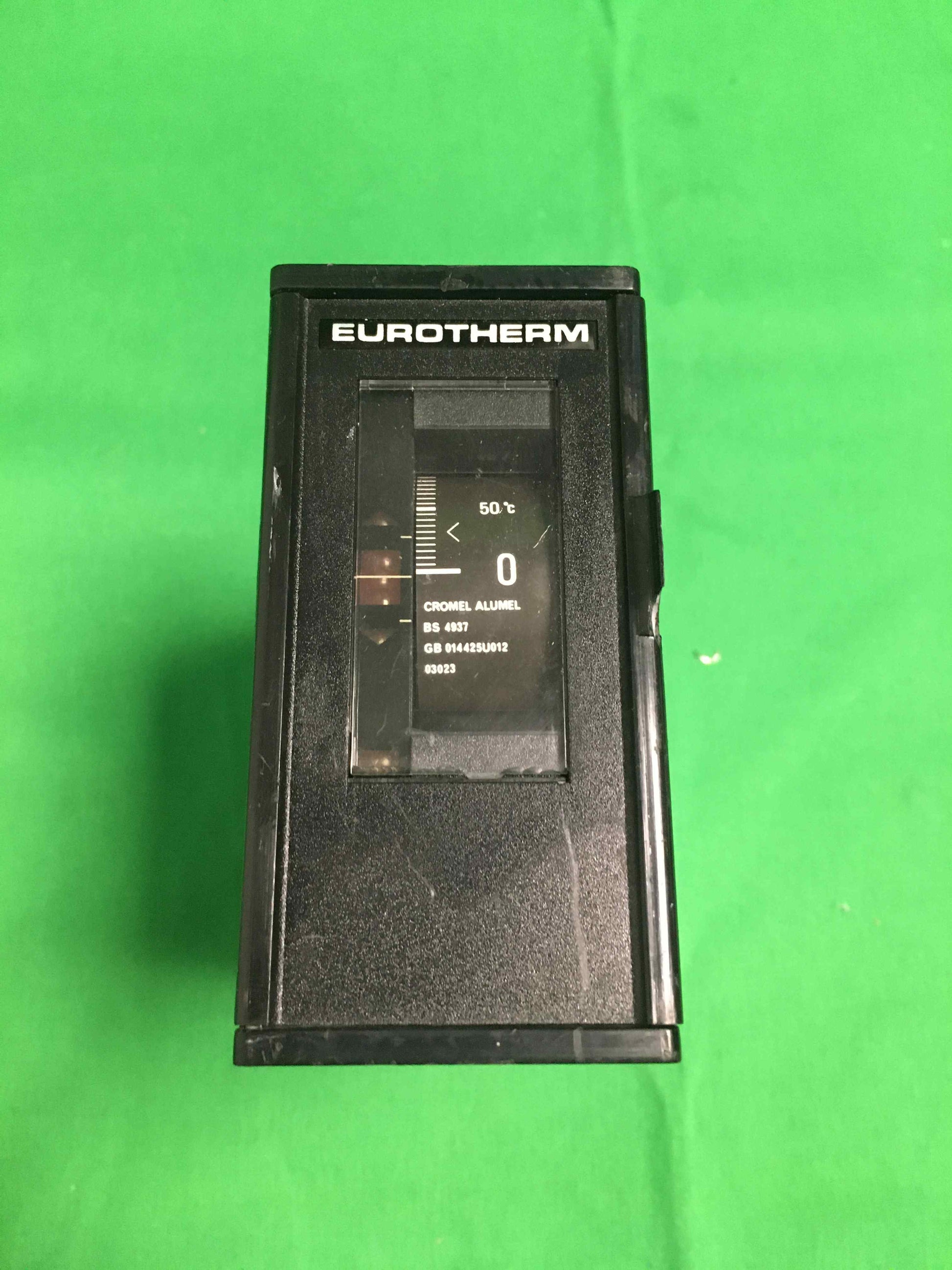 6652