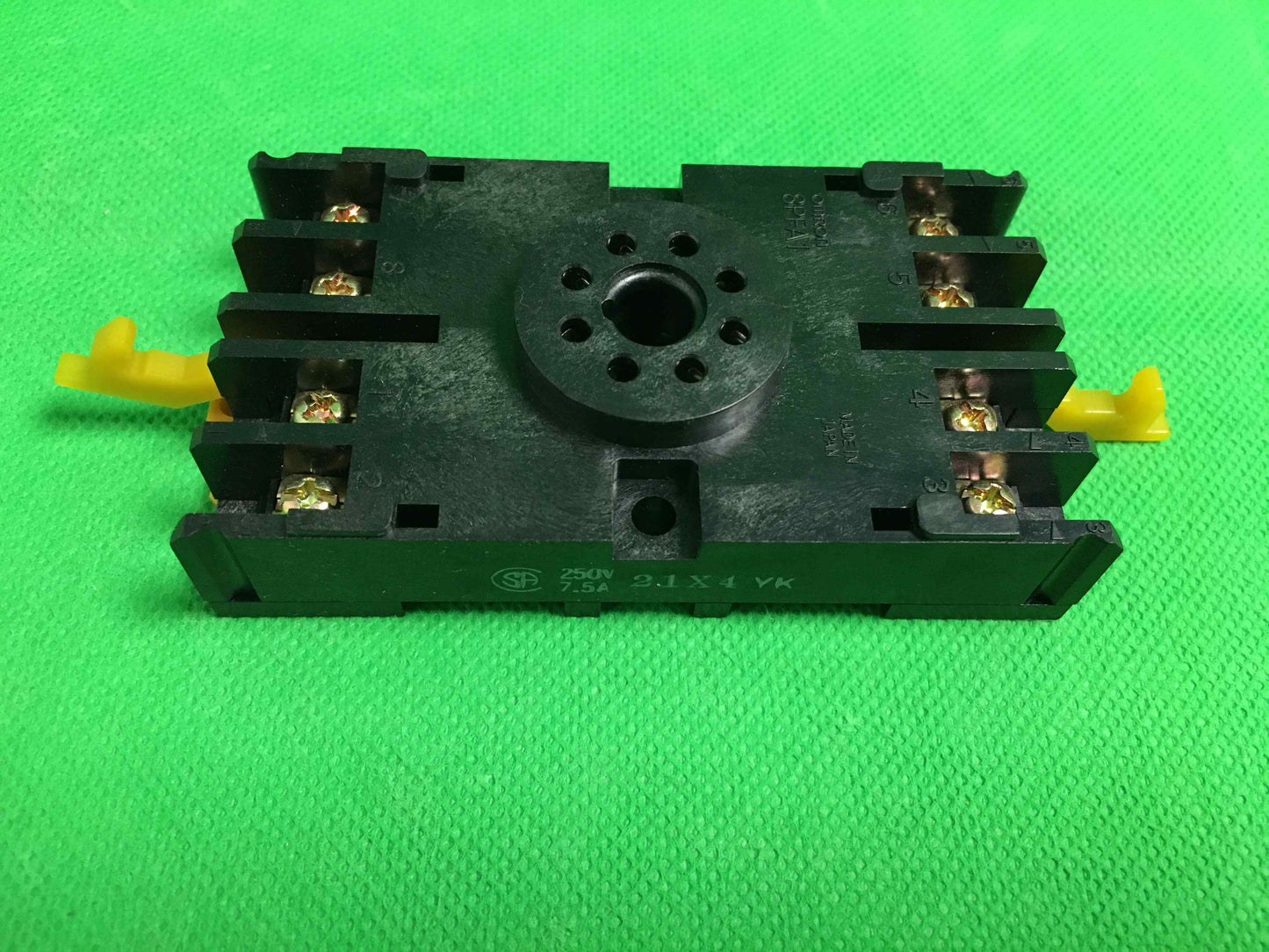Omron-2-M4X20/2M4X20