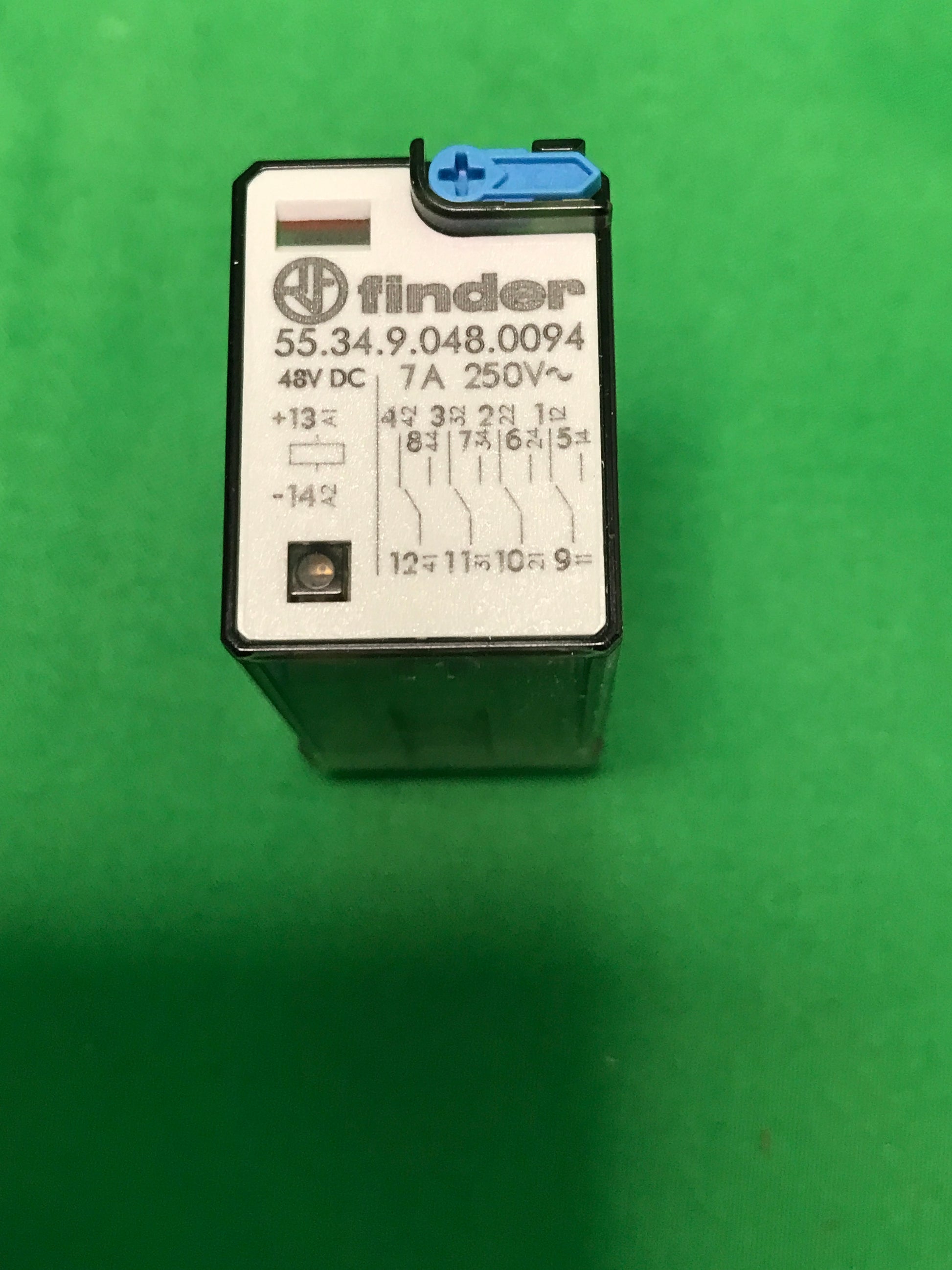 6889