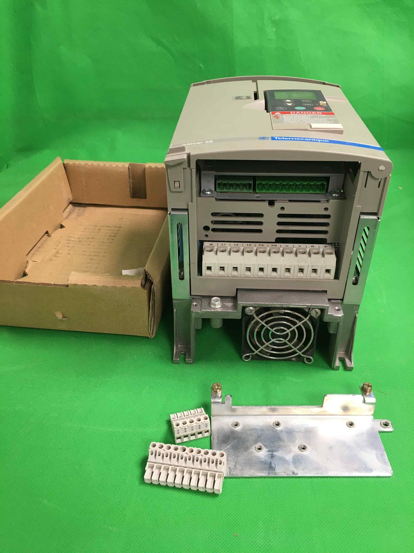 Schneider Electric-ATV58HU41N4/ATV58HU41N4