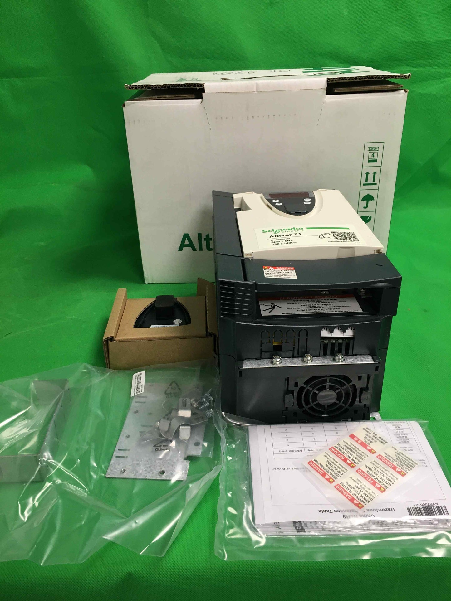 Schneider Electric-ATV71HU40M3383/ATV71HU40M3383