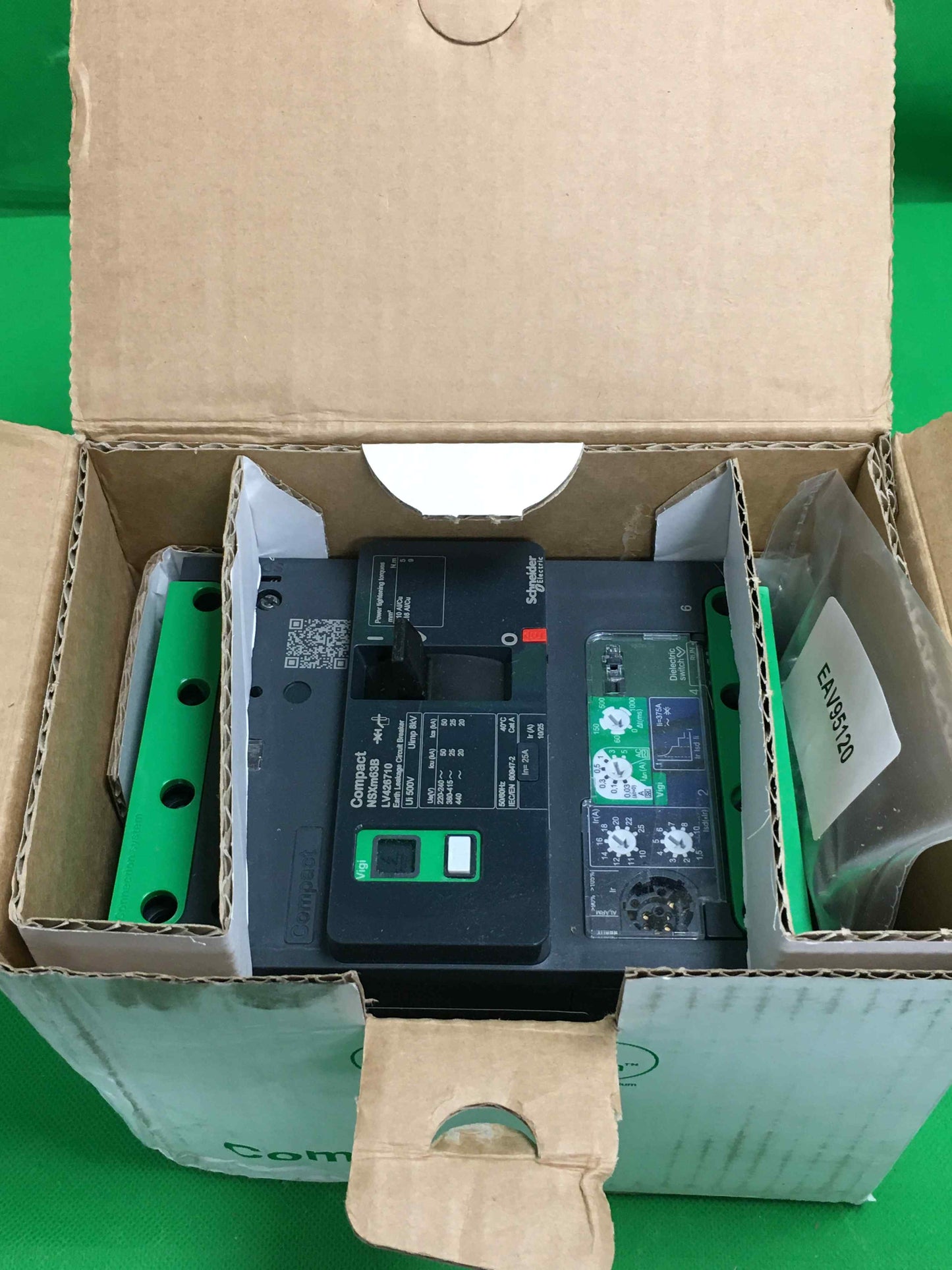 Schneider Electric-LV426710/LV426710