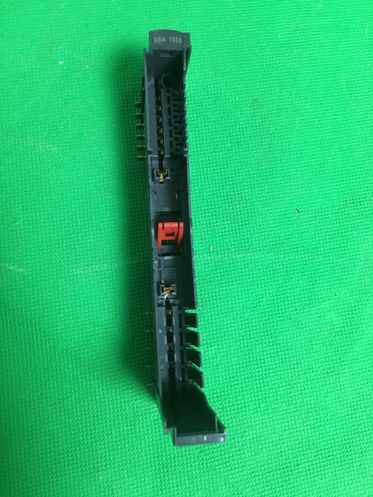 Schneider Electric-STB XBA 1000 USED/STBXBA1000