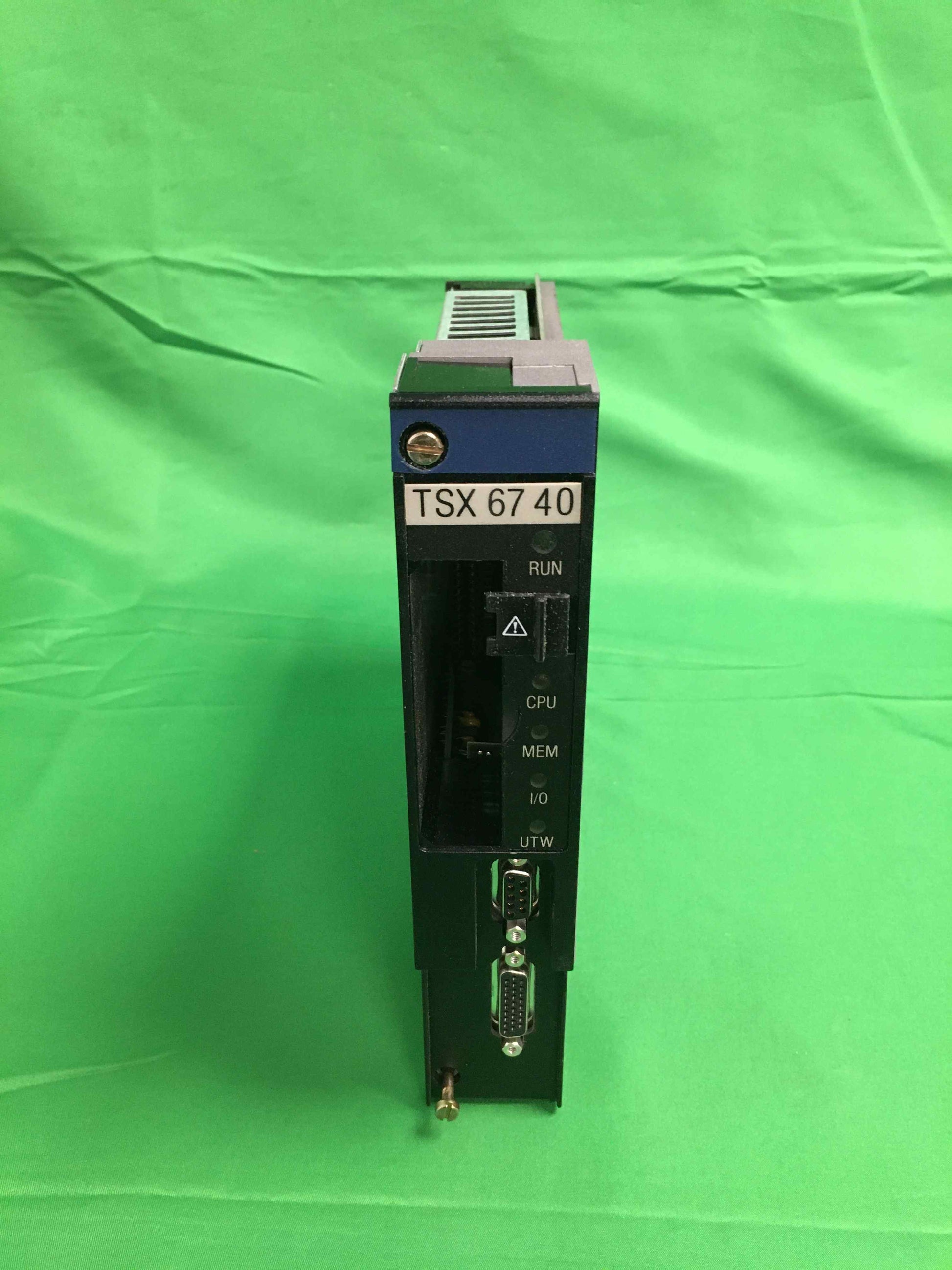 8072