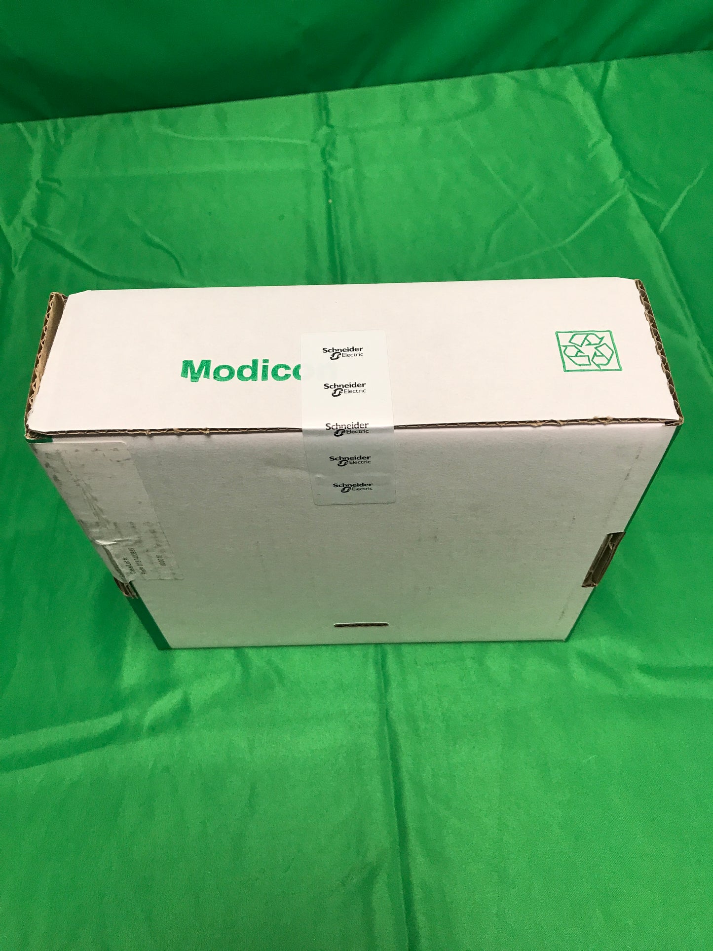 7093