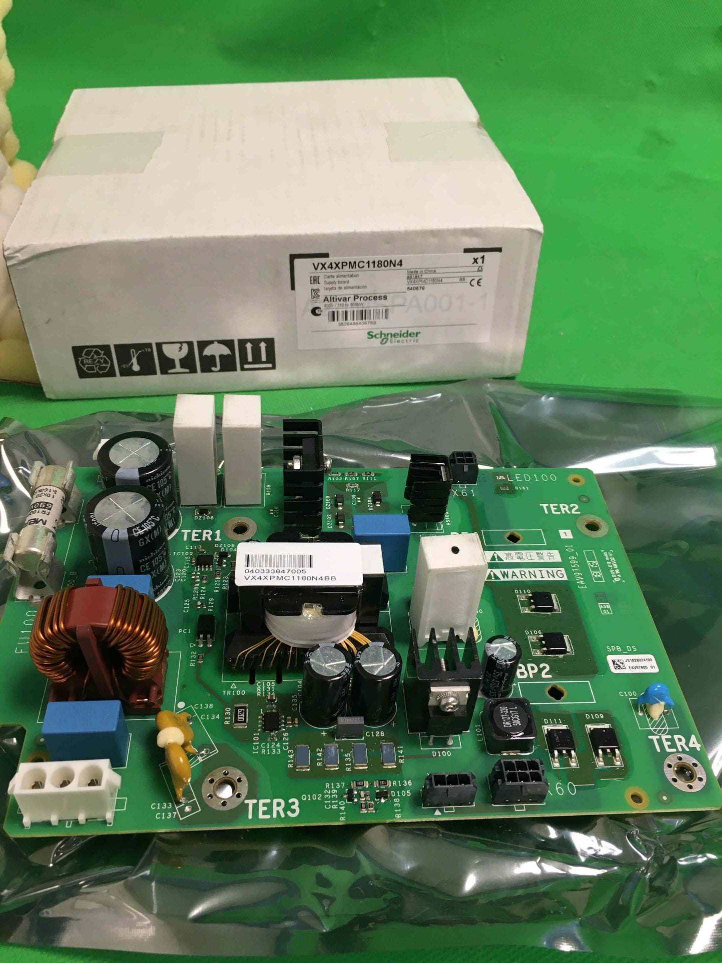 Schneider Electric-VX4XPMC1180N4/VX4XPMC1180N4