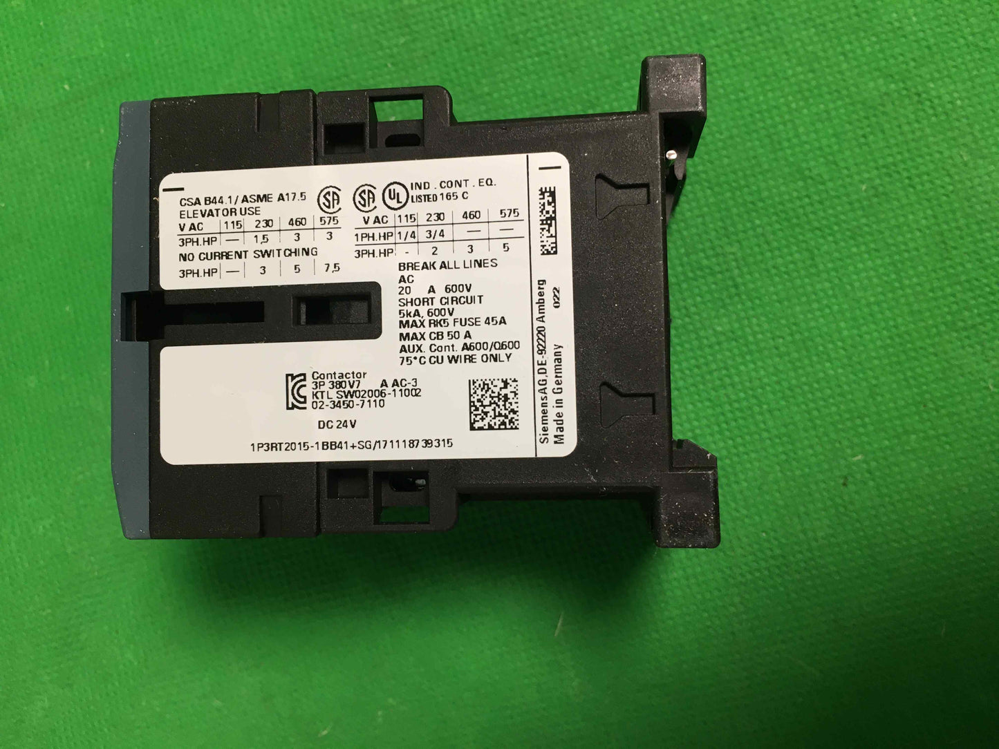 Siemens-3RT2015-1BB41 NEW/3RT20151BB41
