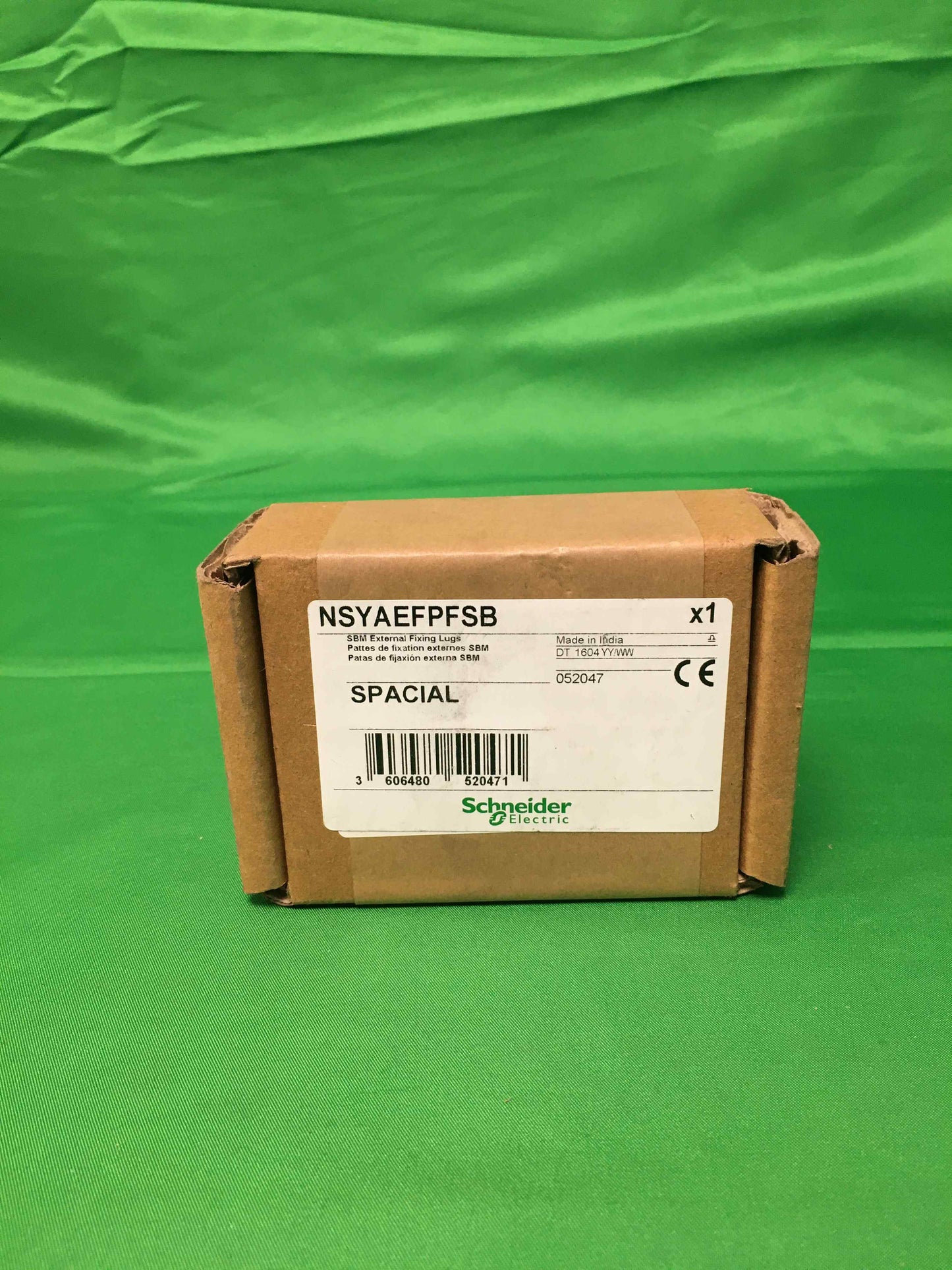 7047