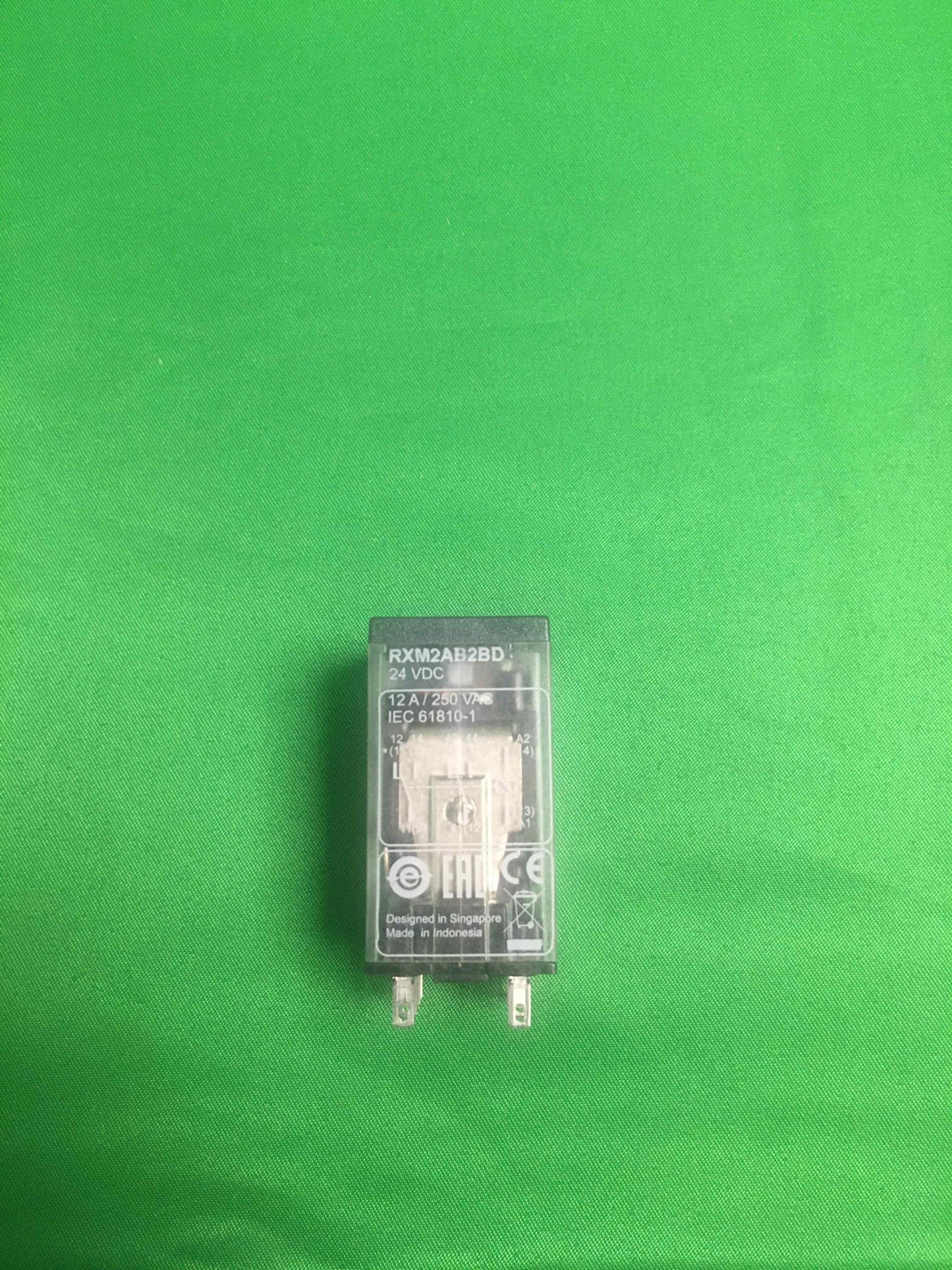 7064