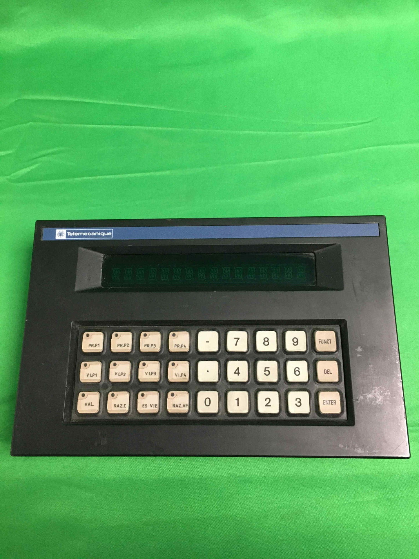 8085