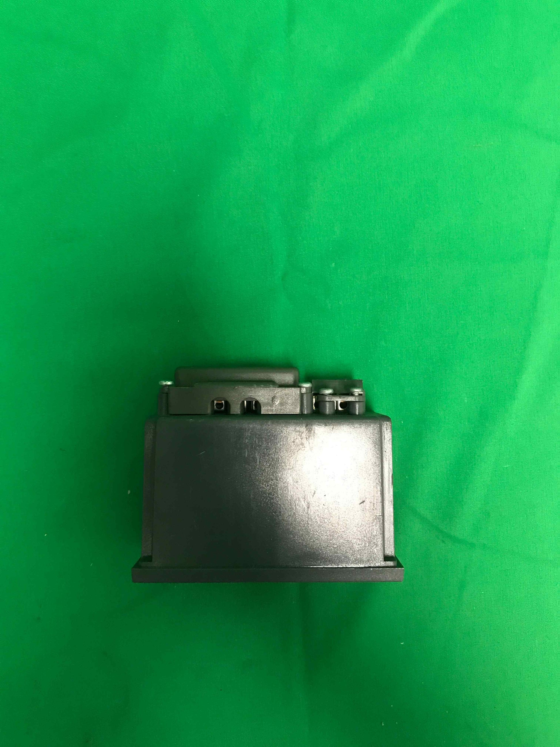 6748