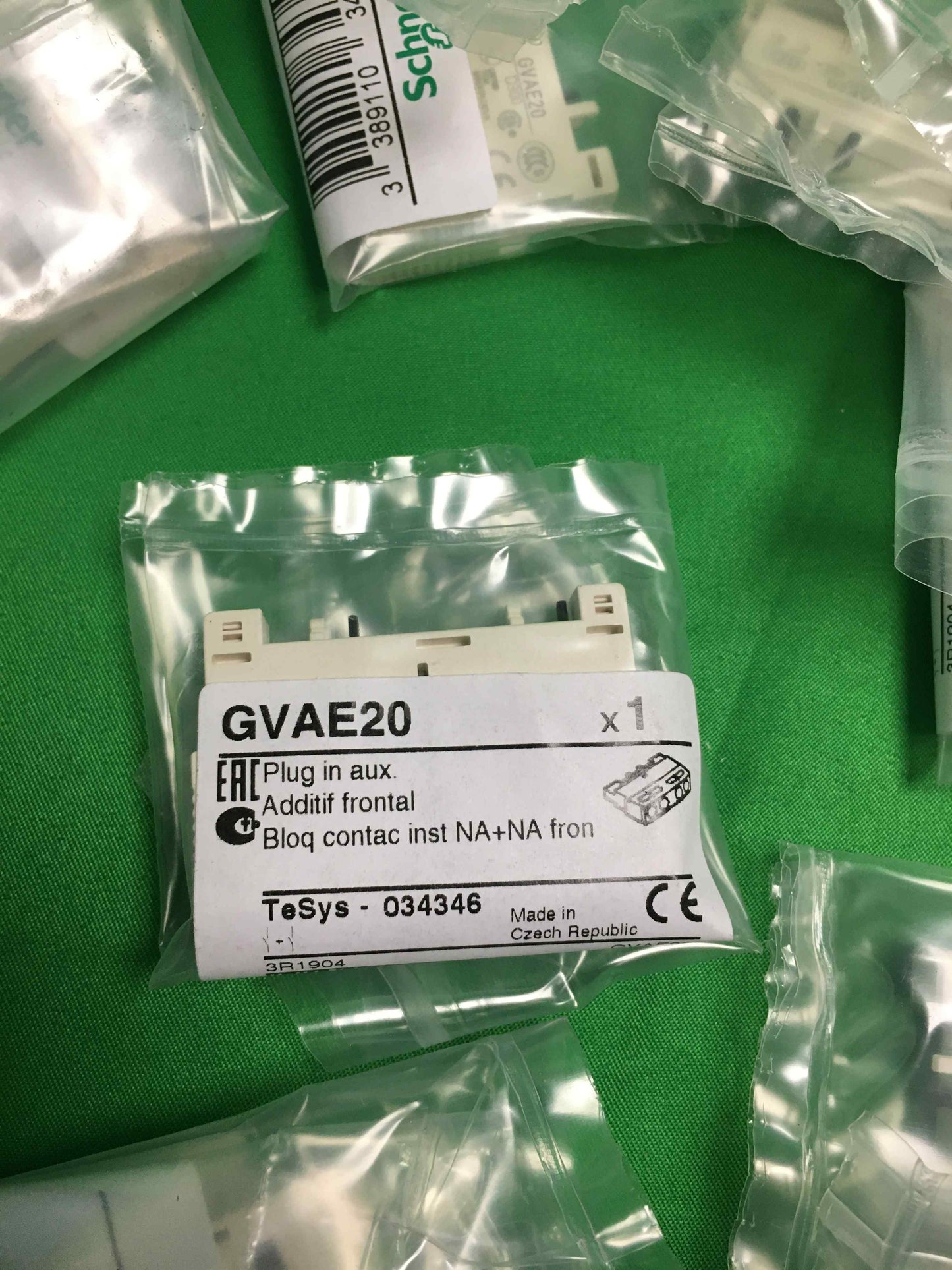 7002