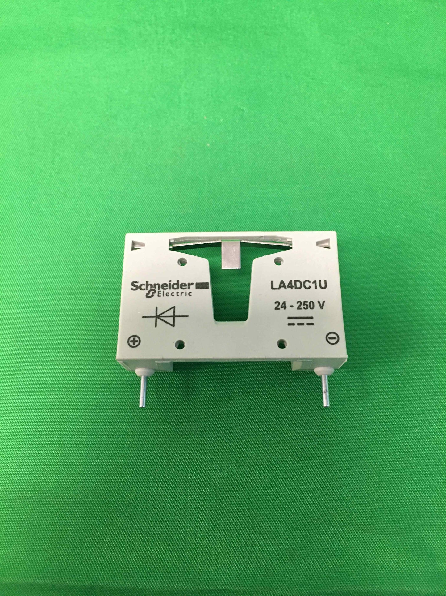 7013