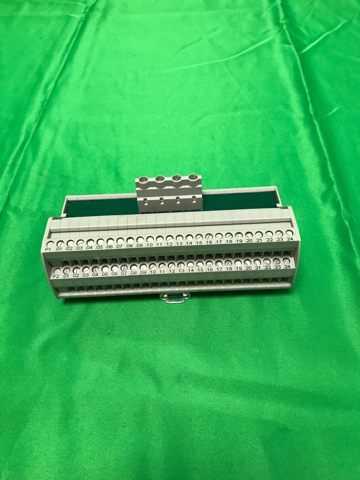7096
