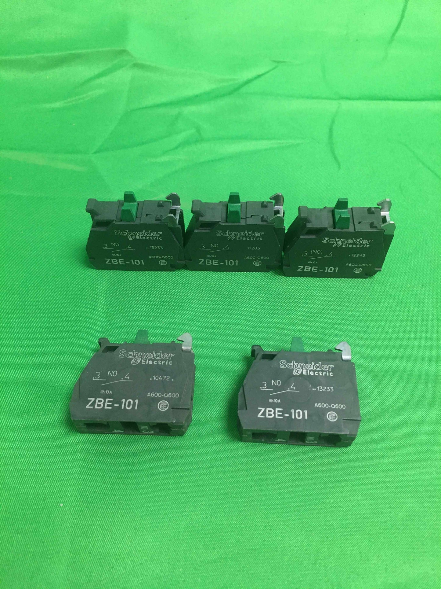 7675