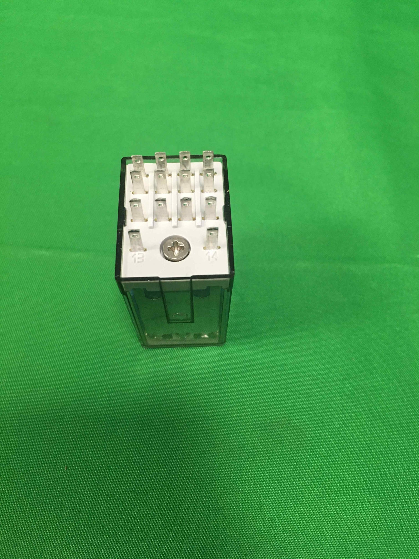 6890