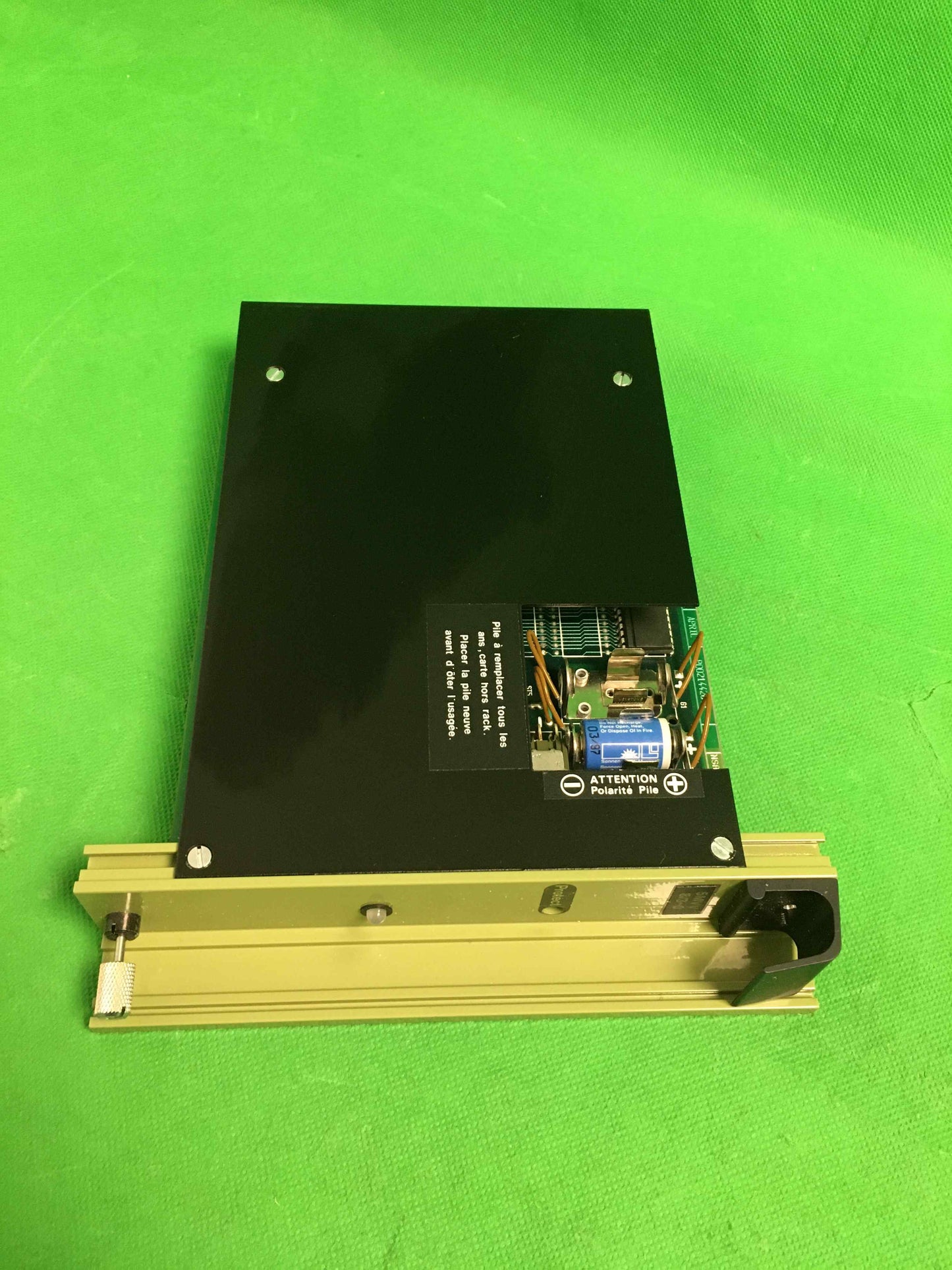 Schneider Electric-5MVV831/5MVV831