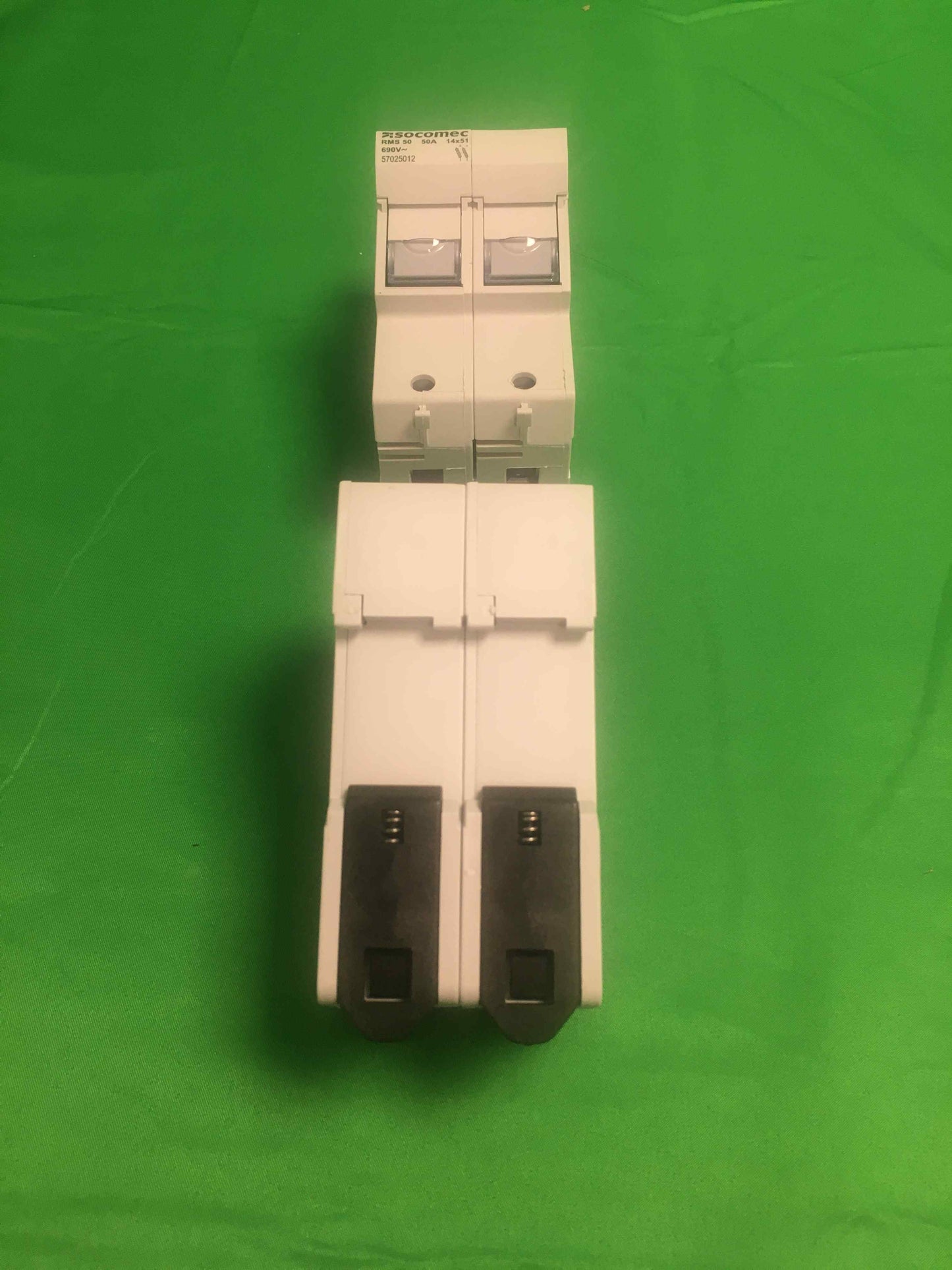 6936
